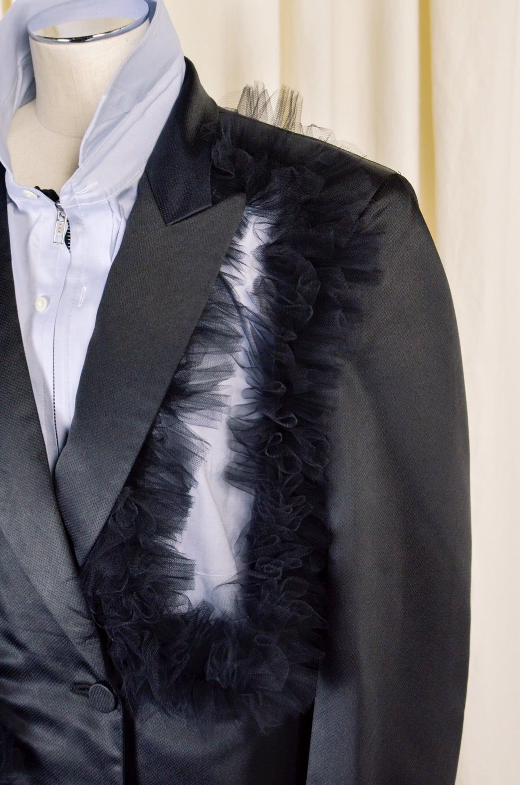 RE-036 / cutting frill coat【C】