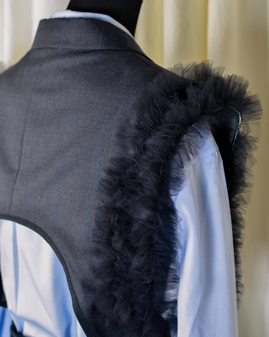 RE-011-03 / tailored frill harness【C】