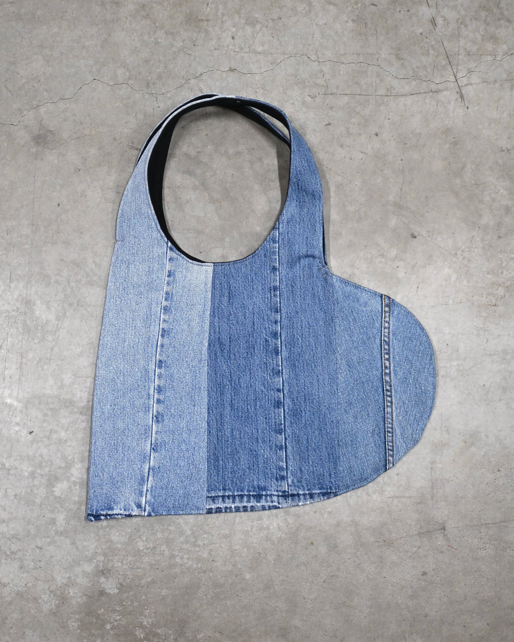 ID26-034-F /  denim heart bag【D】