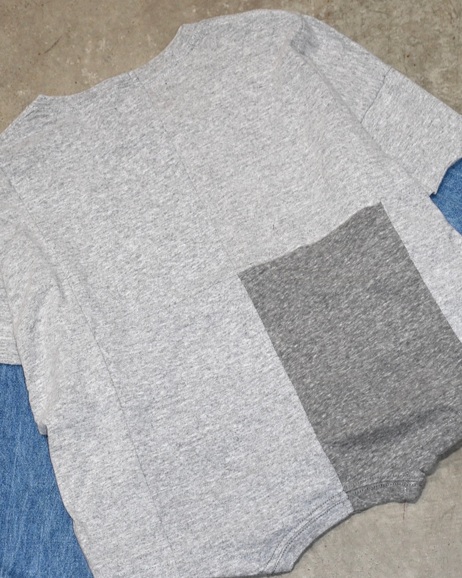 ID26-038-F / layered zip mickey top【A】