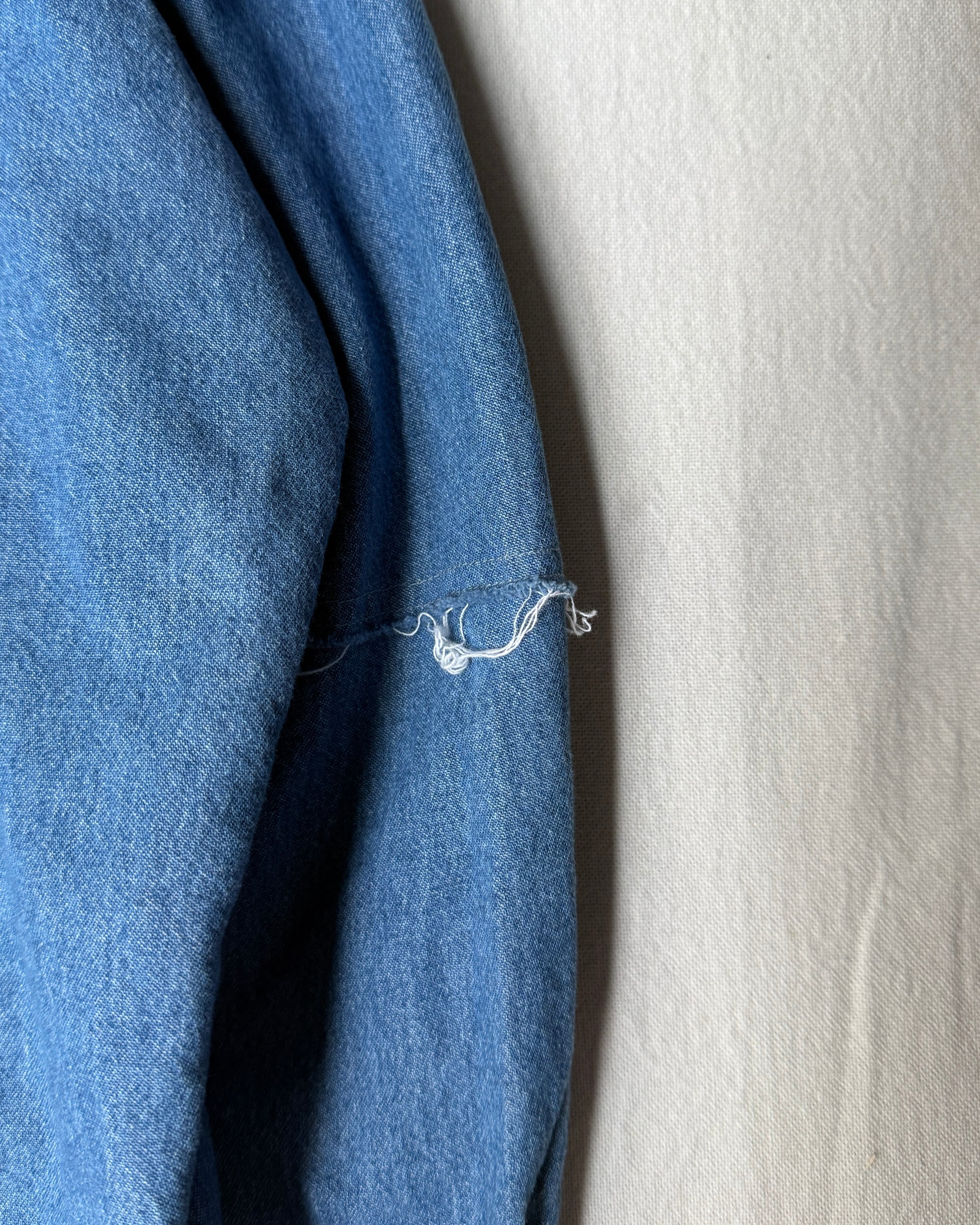 ID25-001-01-F / denim frill shirt【C】