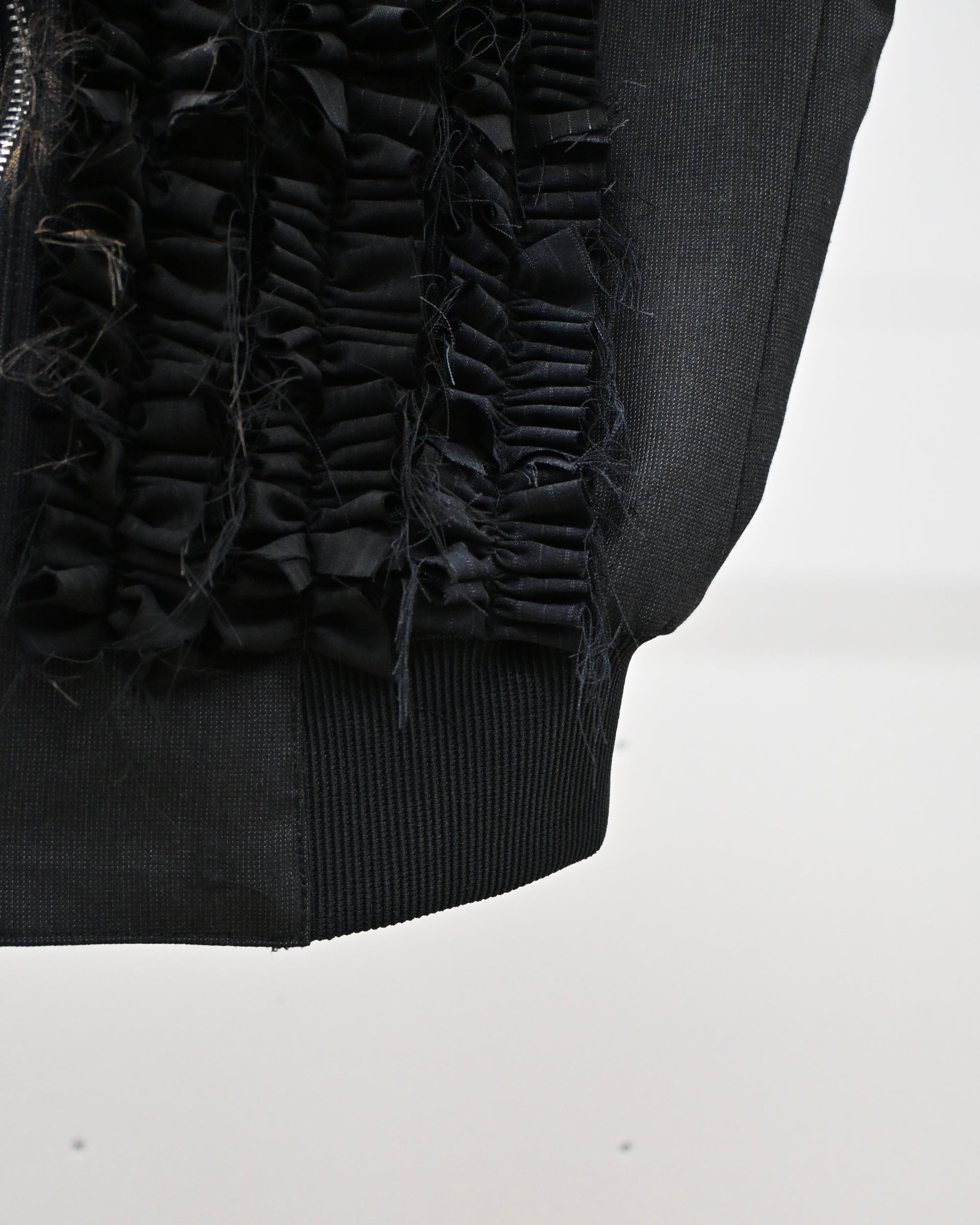 ID26-032-01-F / tailored frill vest【A】