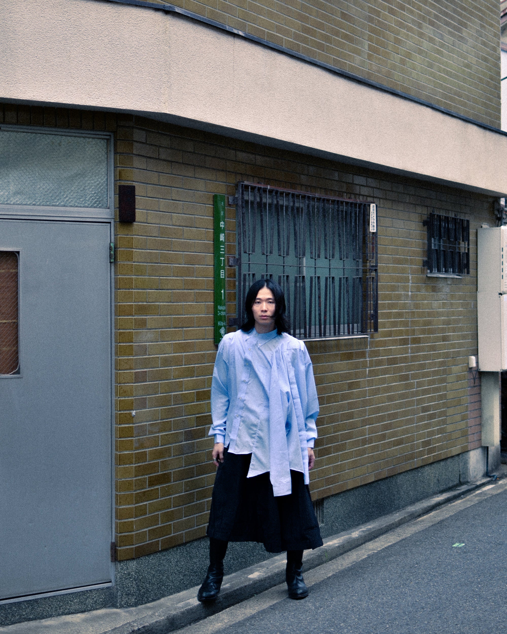 ID25-004 / docking avant-garde shirt