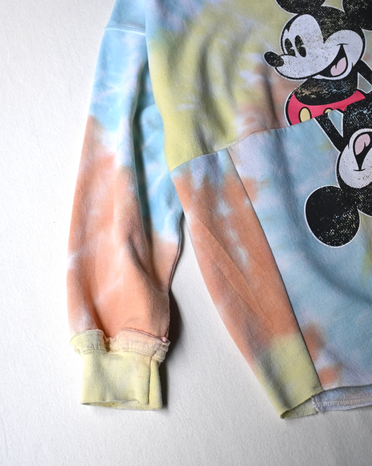 ID26-060-F / mirrored mickey sweat【A】