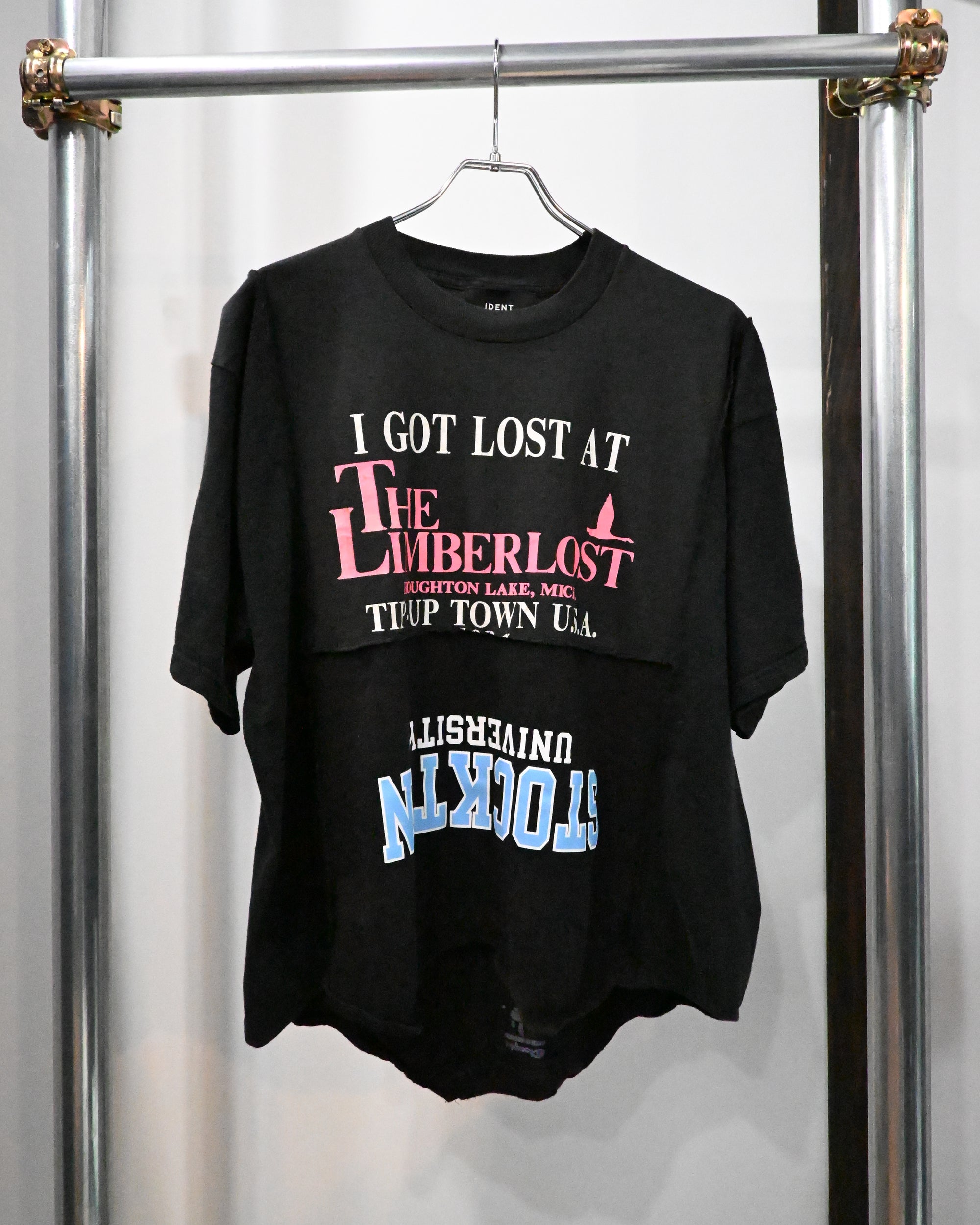 ID26−027-F / mirrored logo tee【B】