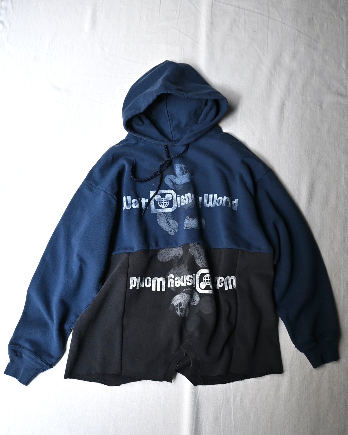 ID26-060-F / mirrored mickey sweat【C】