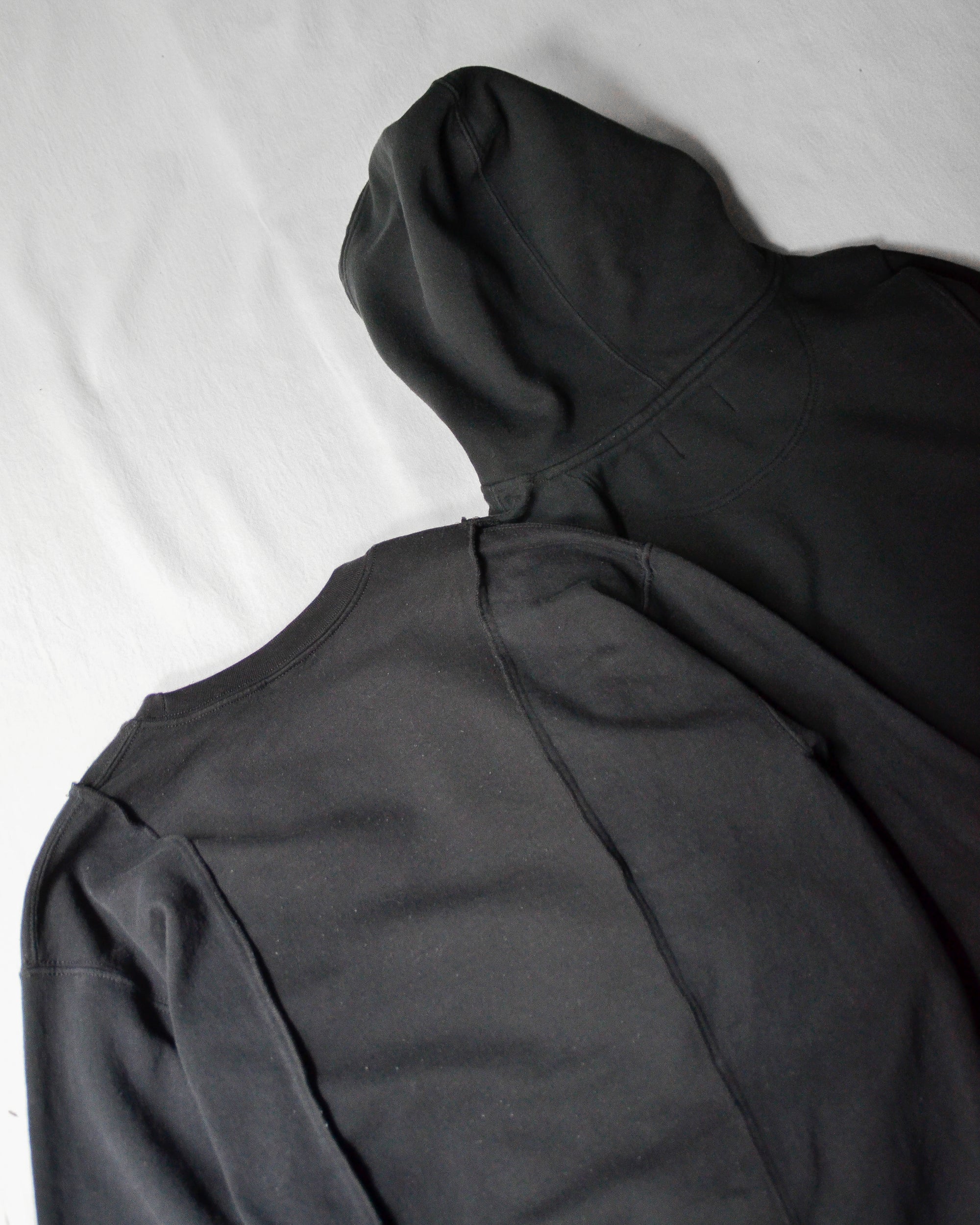 ID25-018 / two face sweat【B】