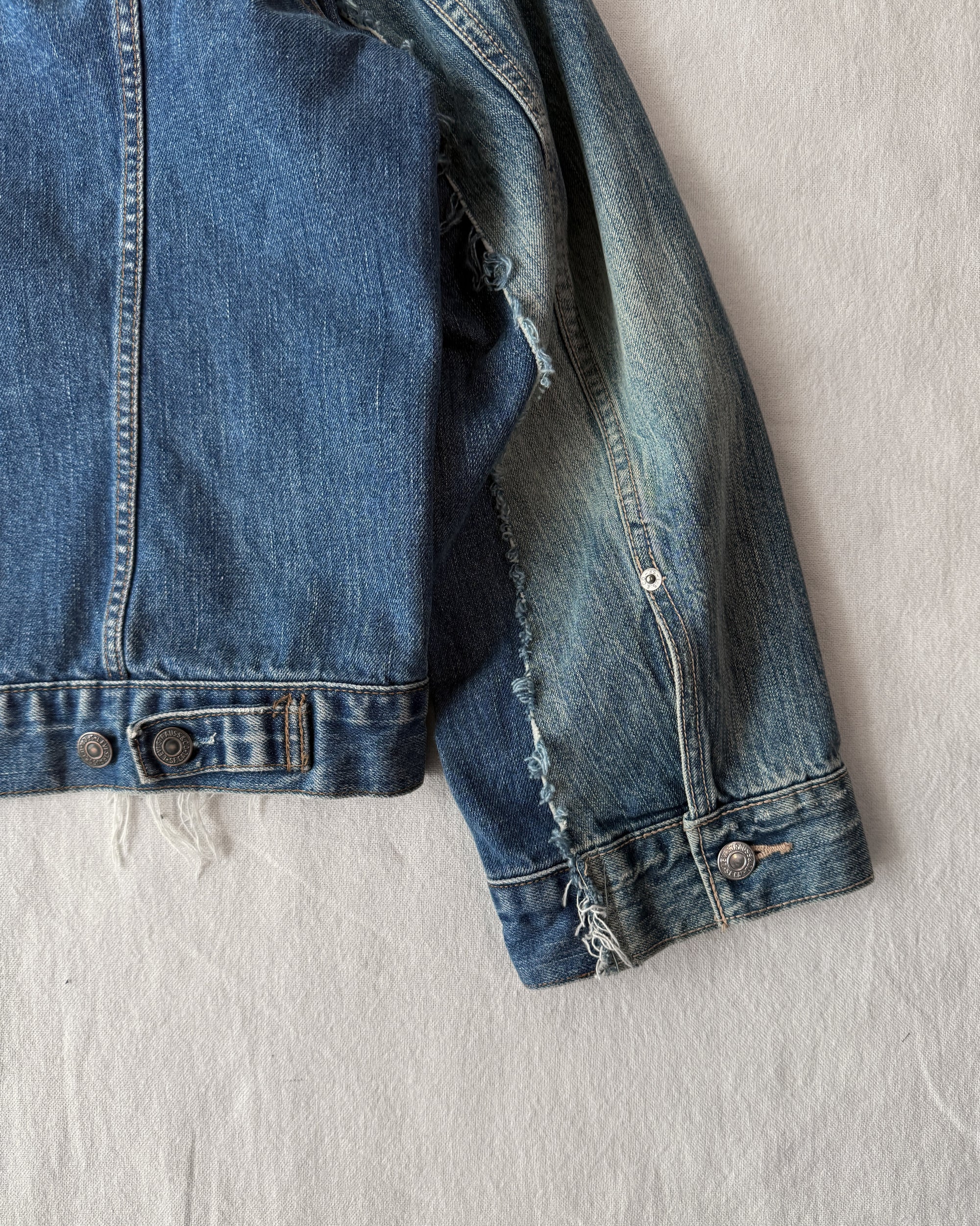 ID26-007-F / fake layered denim jacket【A】