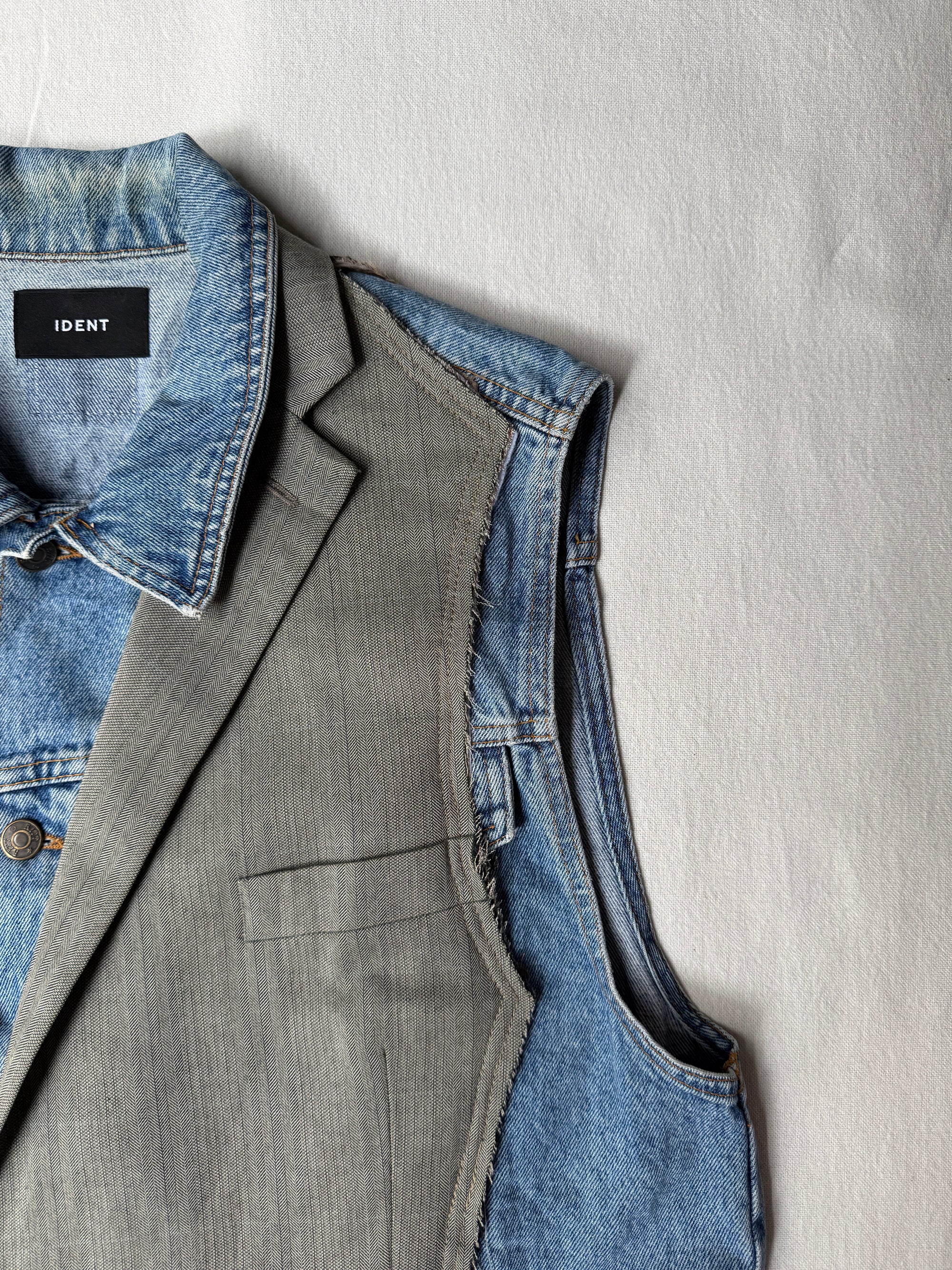 ID25-021 / hybrid layered vest【C】