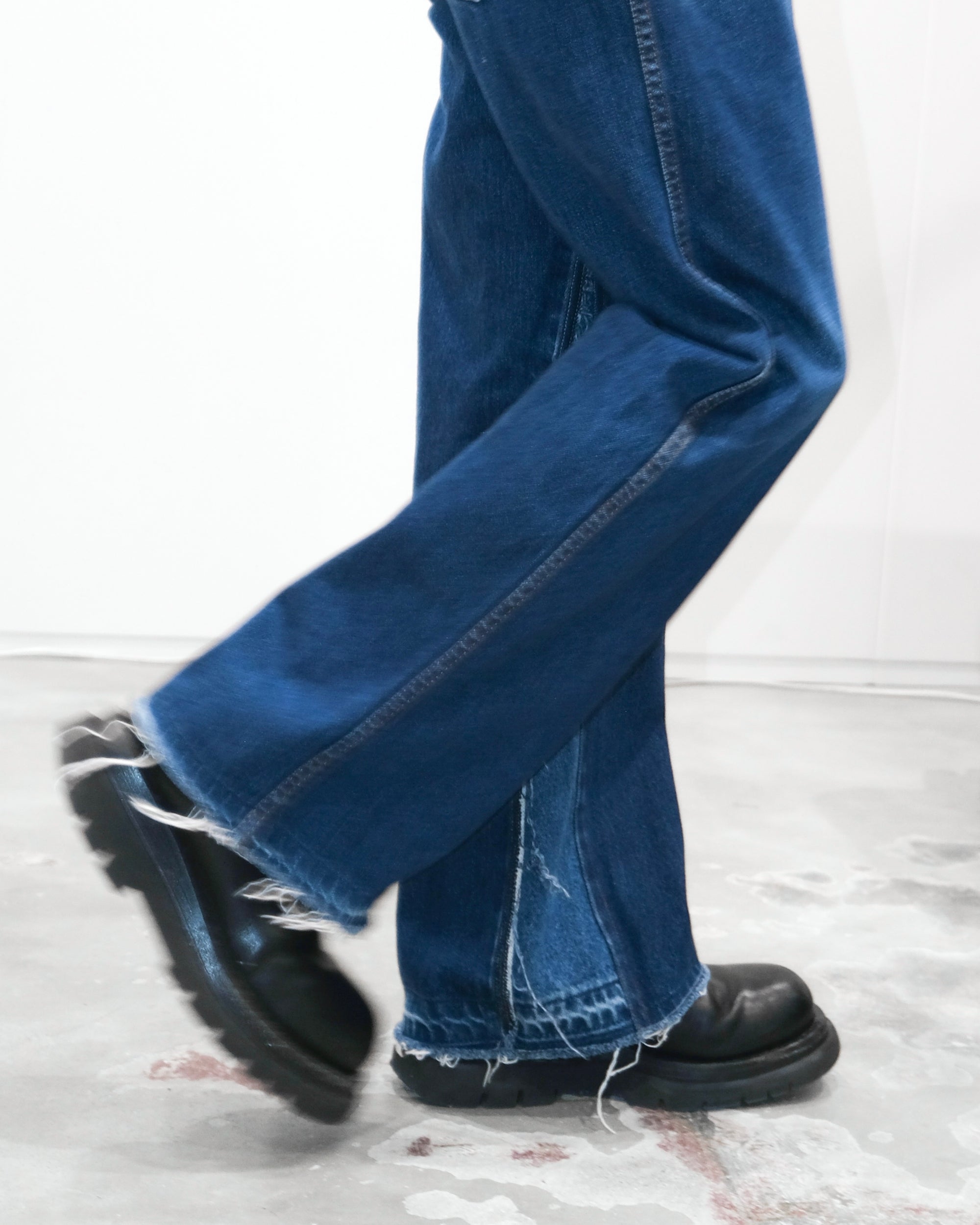 ID26-009-F / cut off straight denim【B】