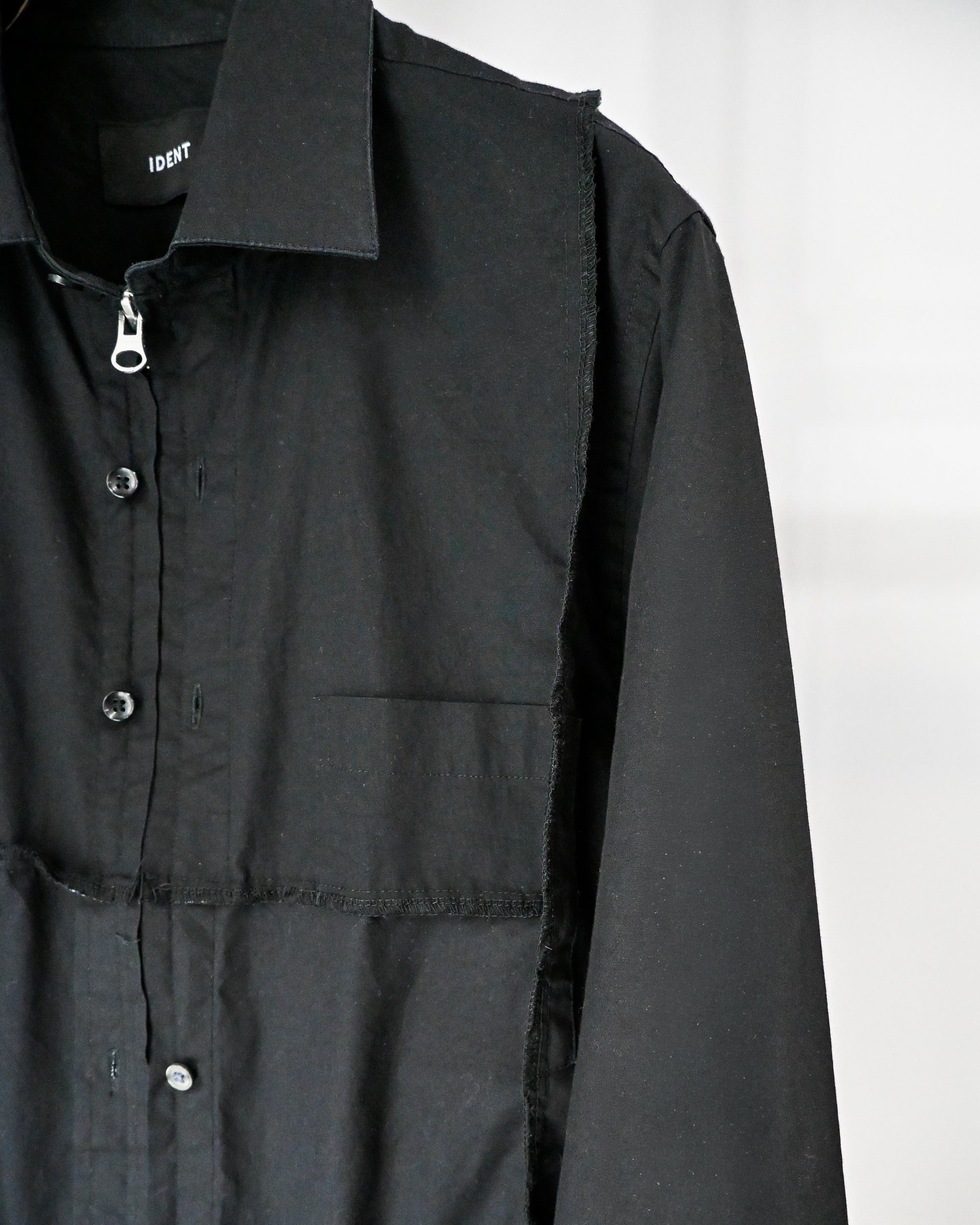 ID26−019-F / mirrored zip shirt【A】
