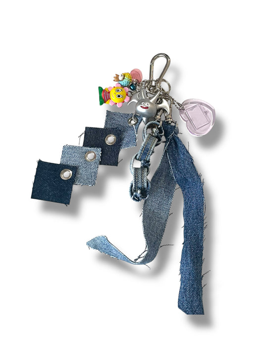 ID25-012 / denim key charm【C】
