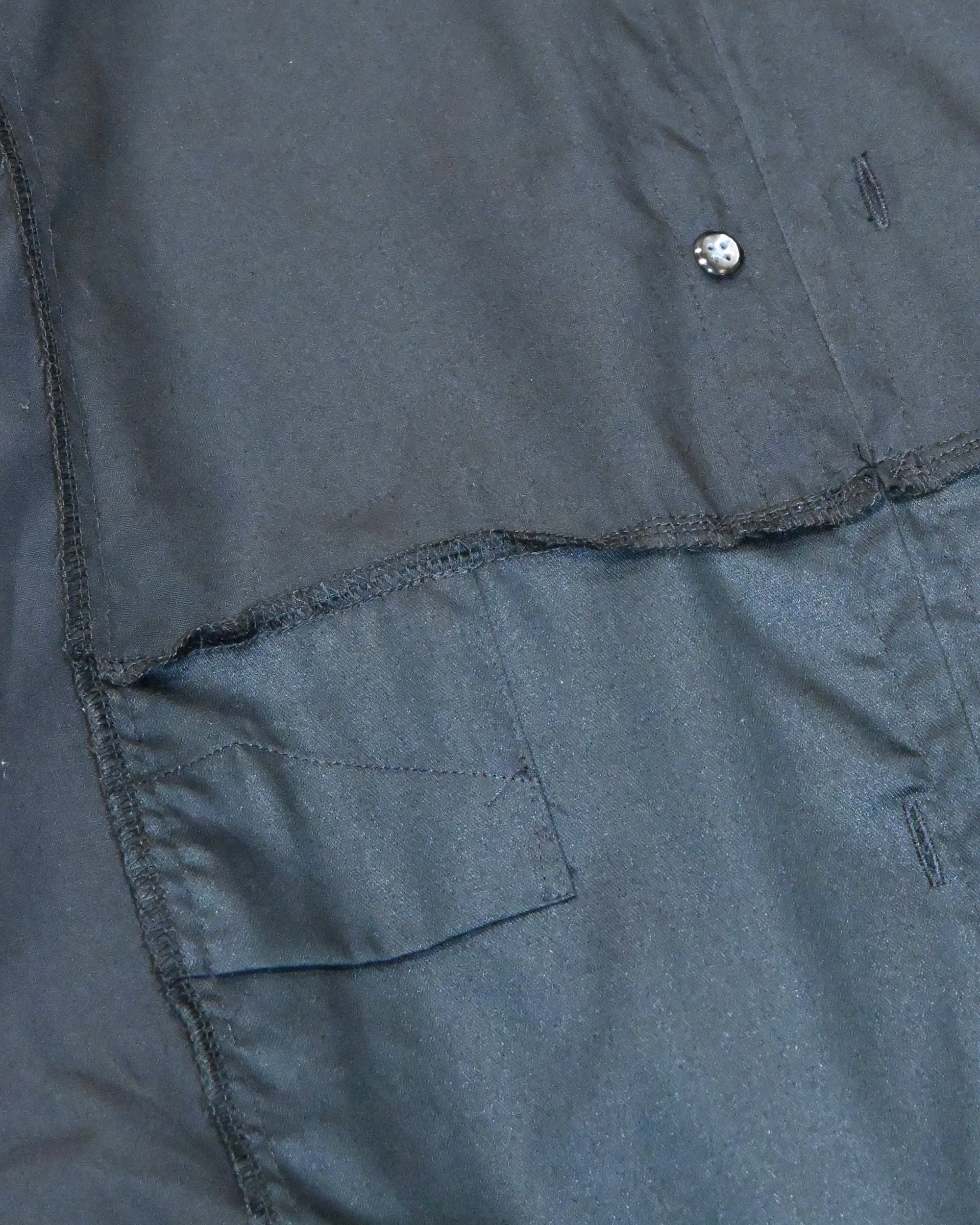 ID26-019-02-F / mirrored zip shirt【B】