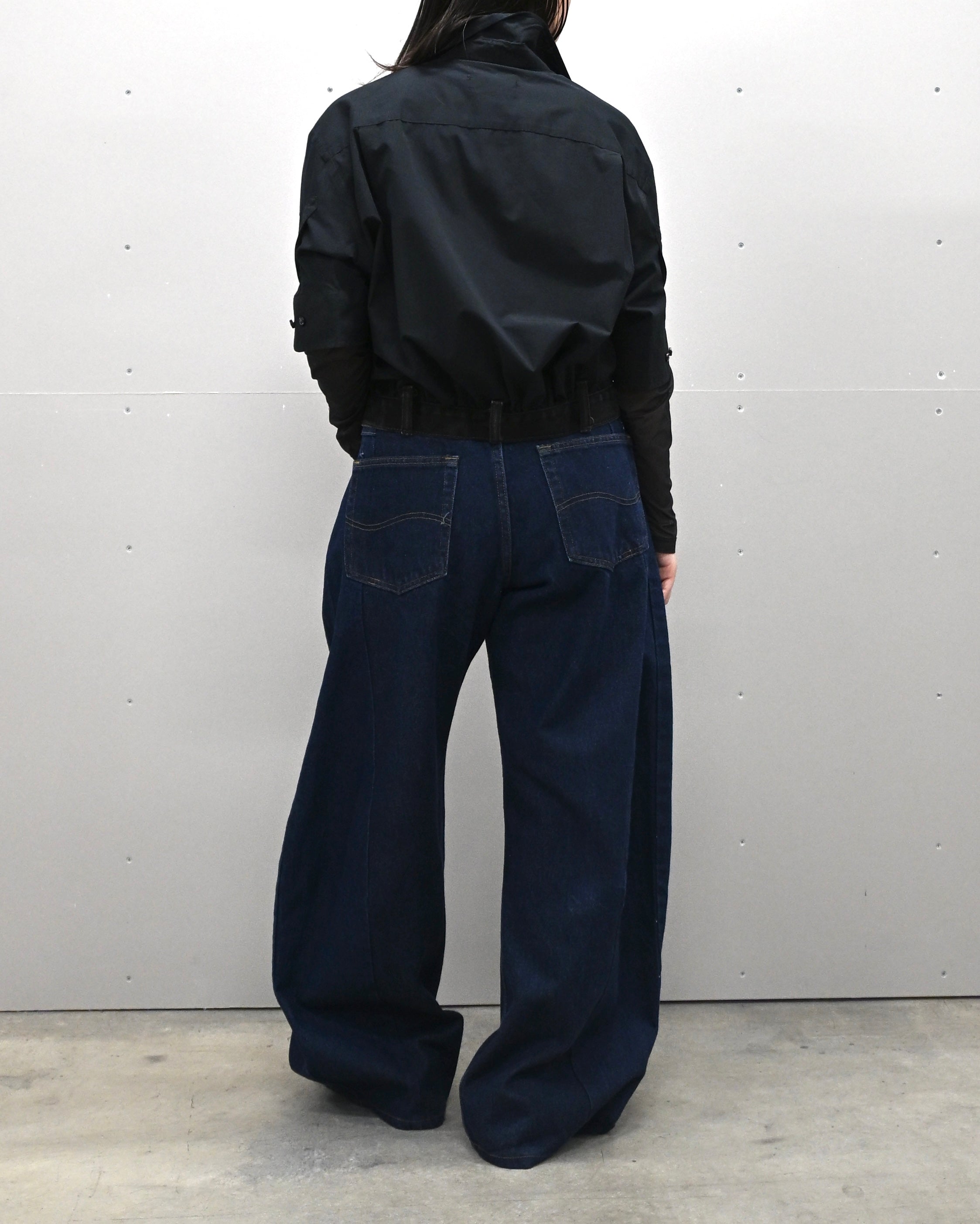 BOTTOMS – IDENT