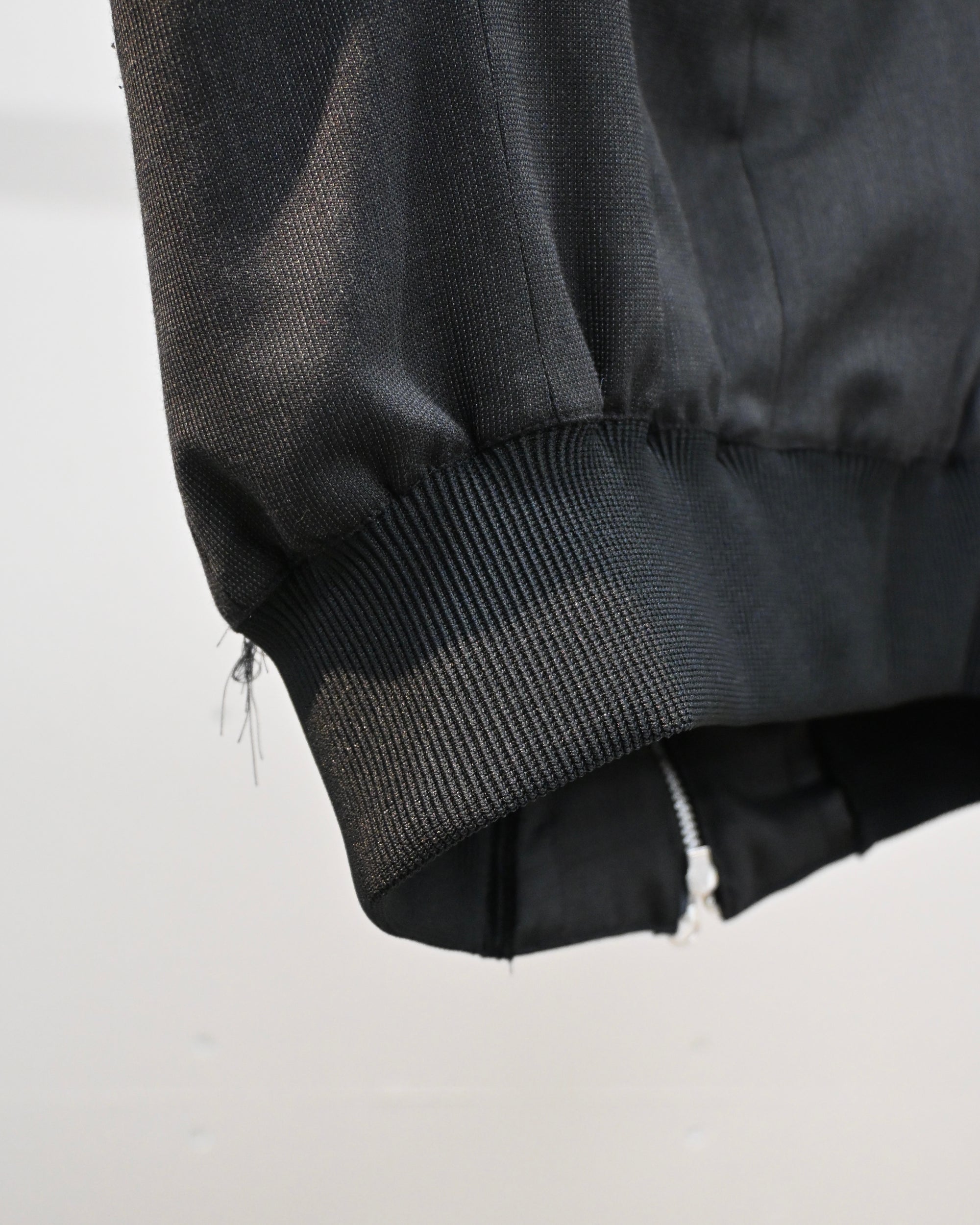 ID26-032-01-F / tailored frill vest【A】