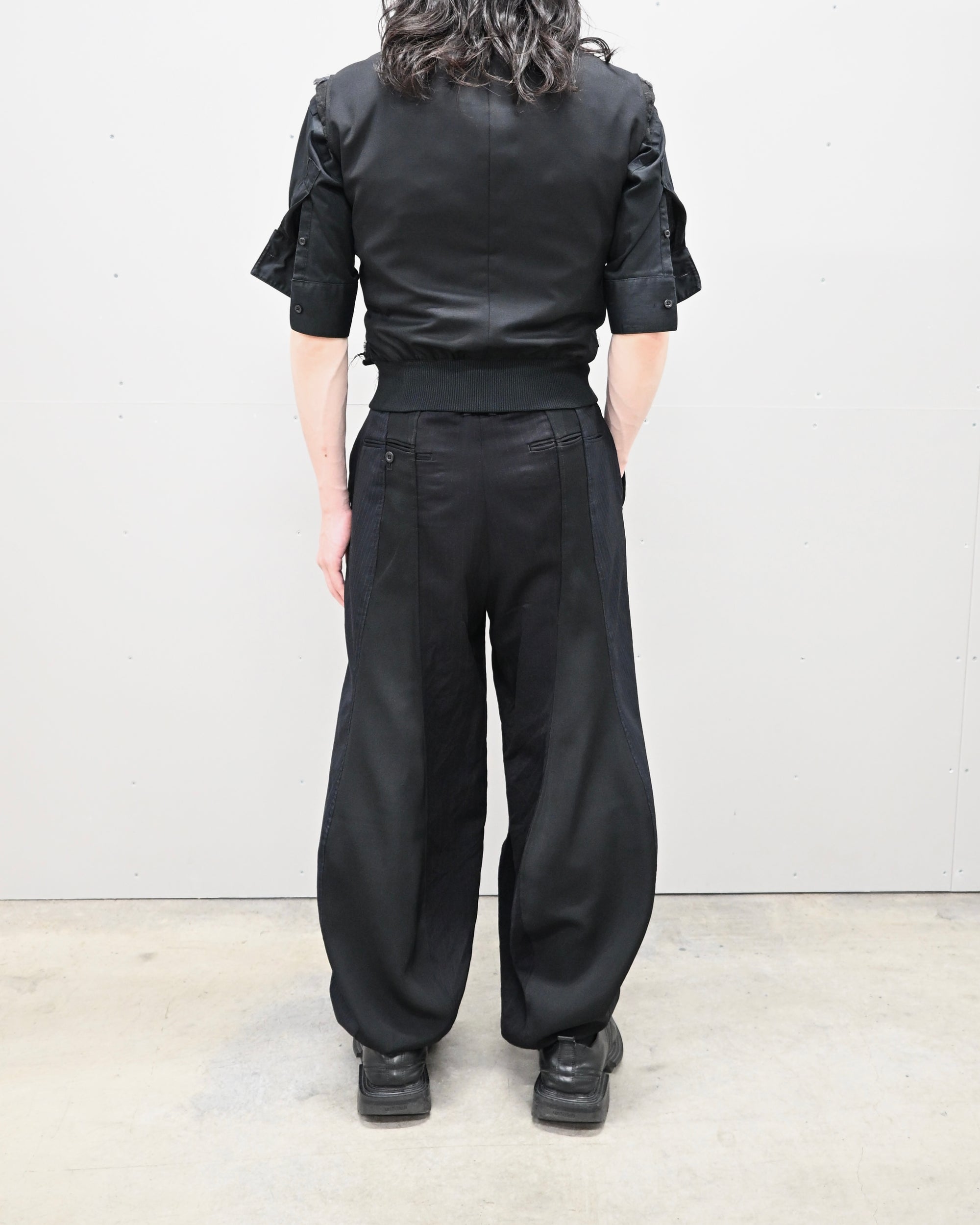 ID26-032-F / tailored frill vest【A】