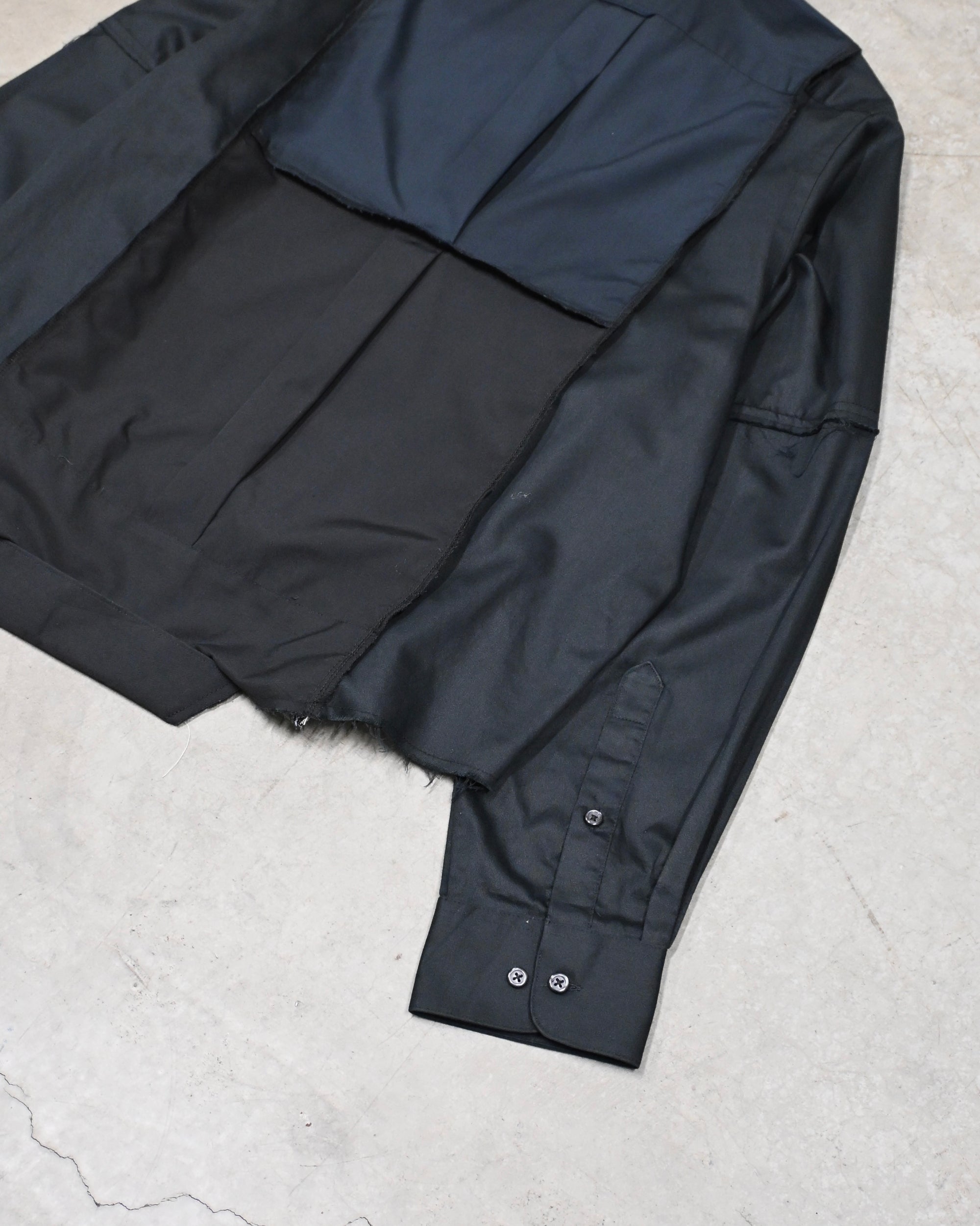 ID26-019-02-F / mirrored zip shirt【A】
