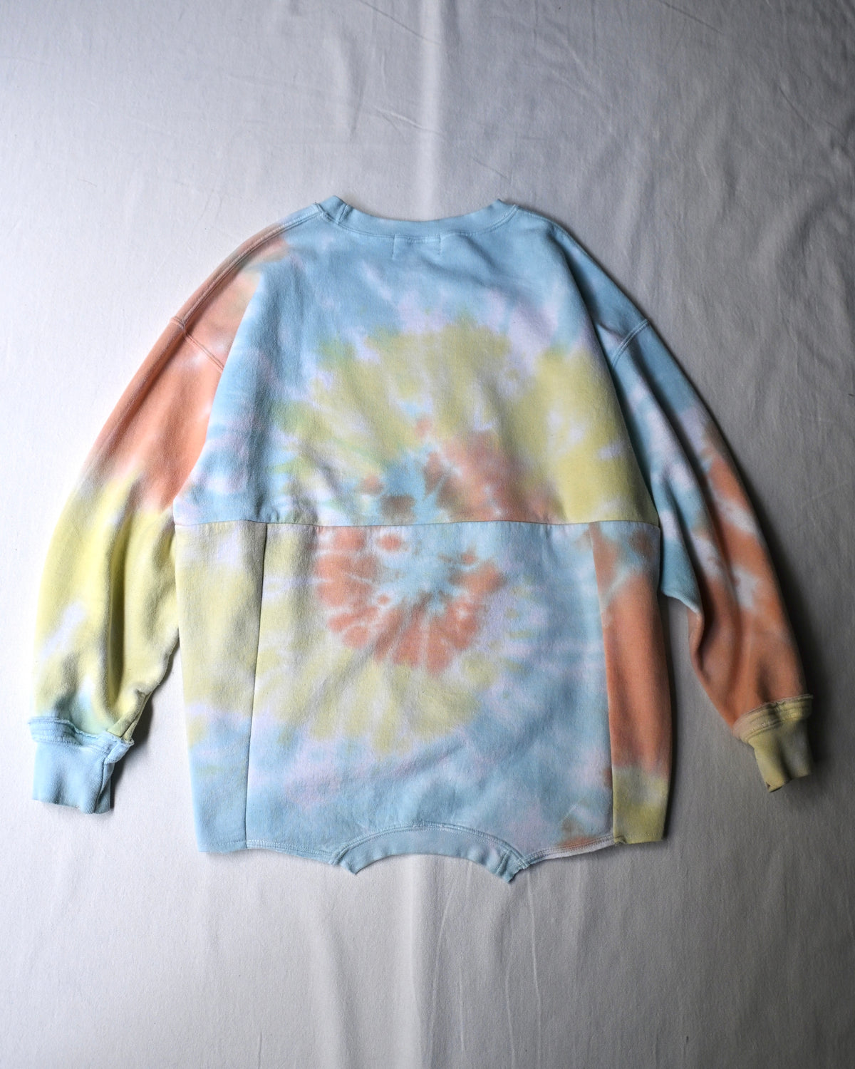 ID26-060-F / mirrored mickey sweat【A】