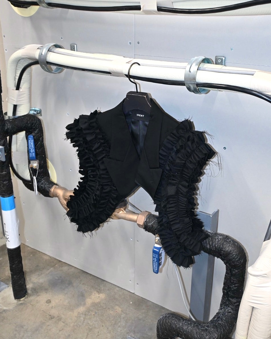 ID26-030-01-F / tailored frill harness【A】