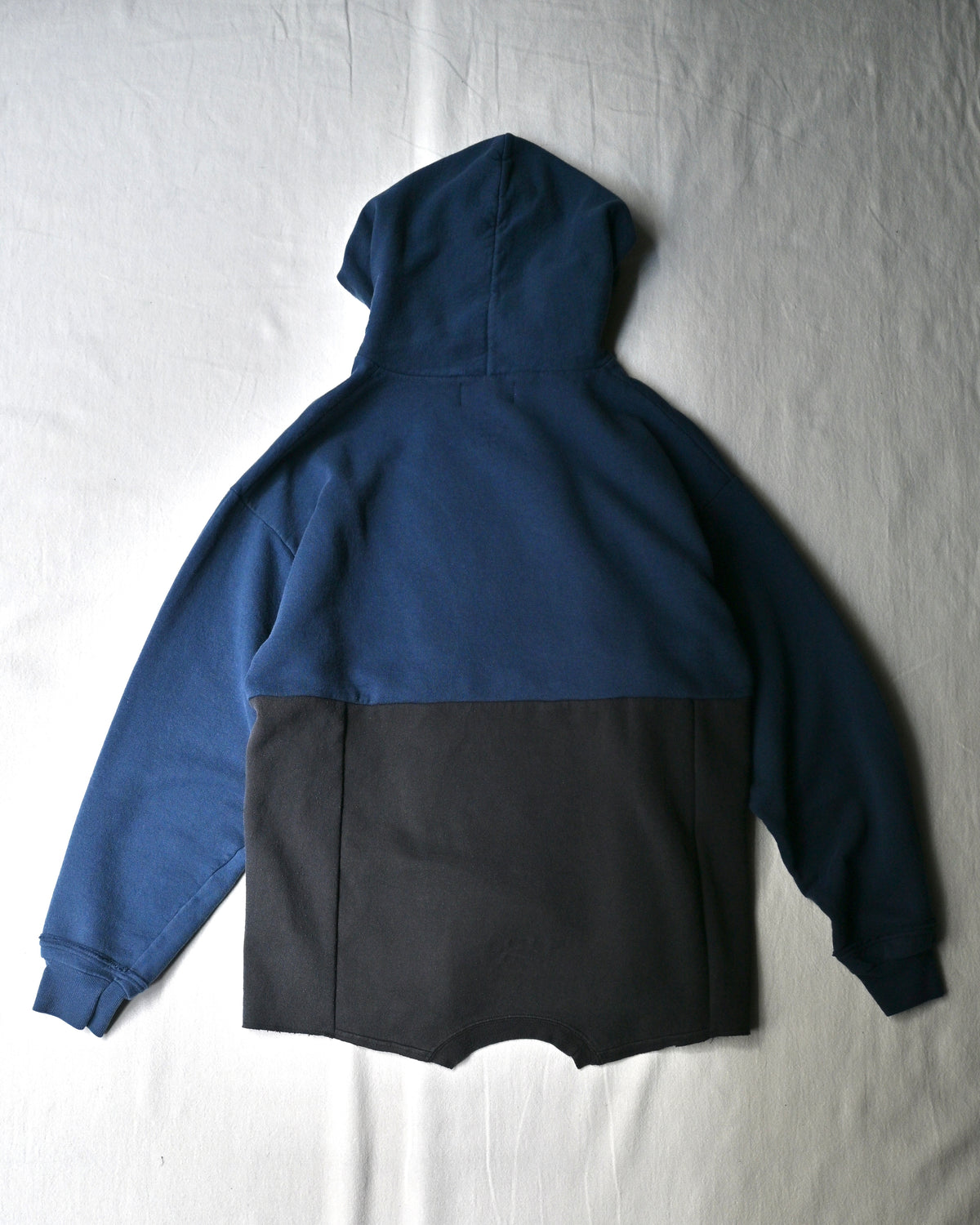 ID26-060-F / mirrored mickey sweat【C】