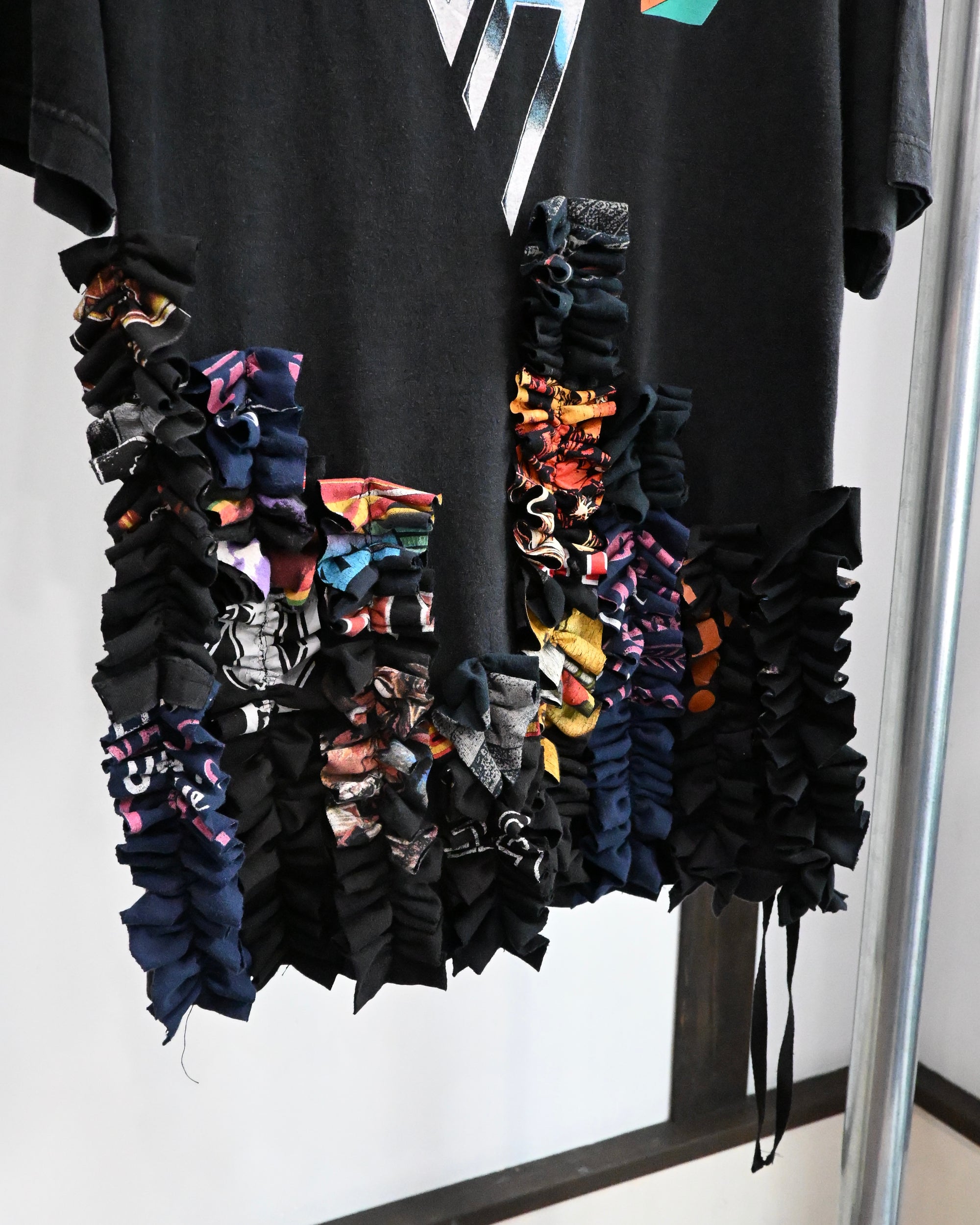 ID26−023-F / gather string frill tee【A】