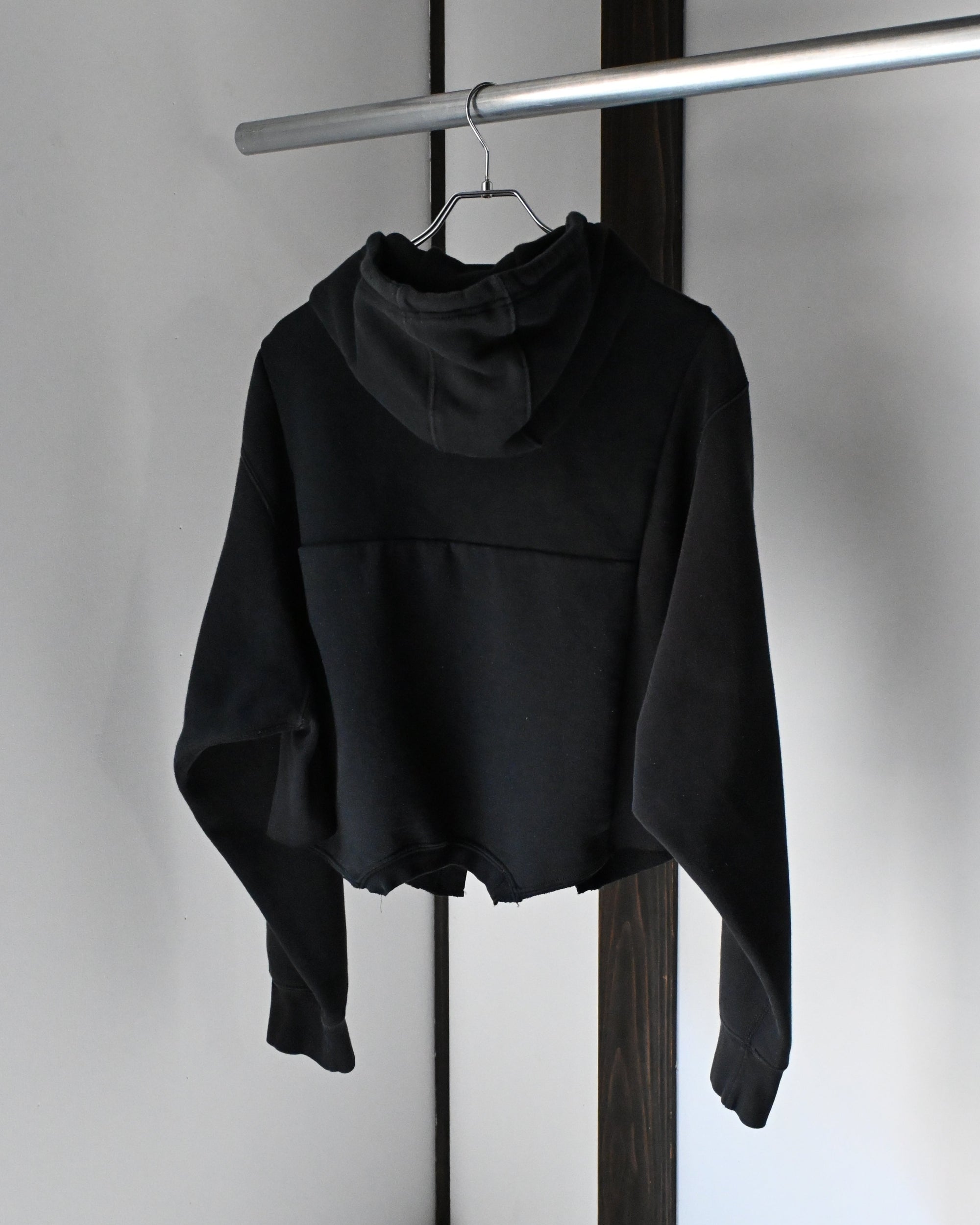 ID26-010-F / mirrored zip hoodie【A】