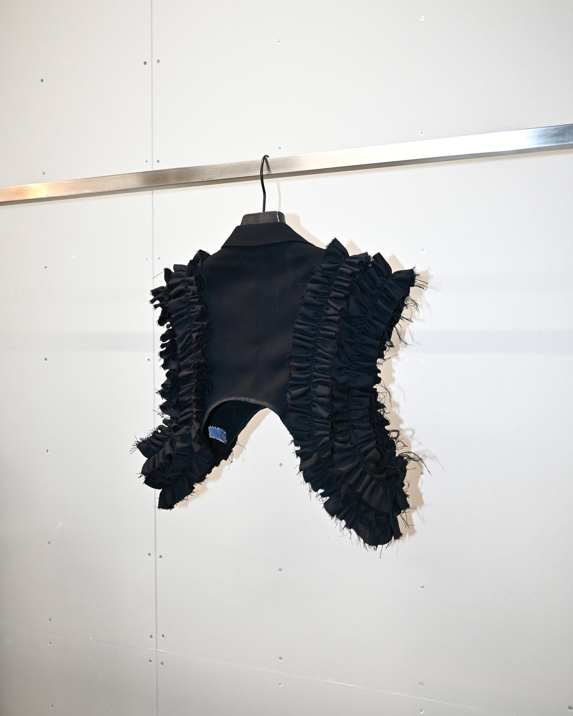 ID26-030-01-F / tailored frill harness【B】