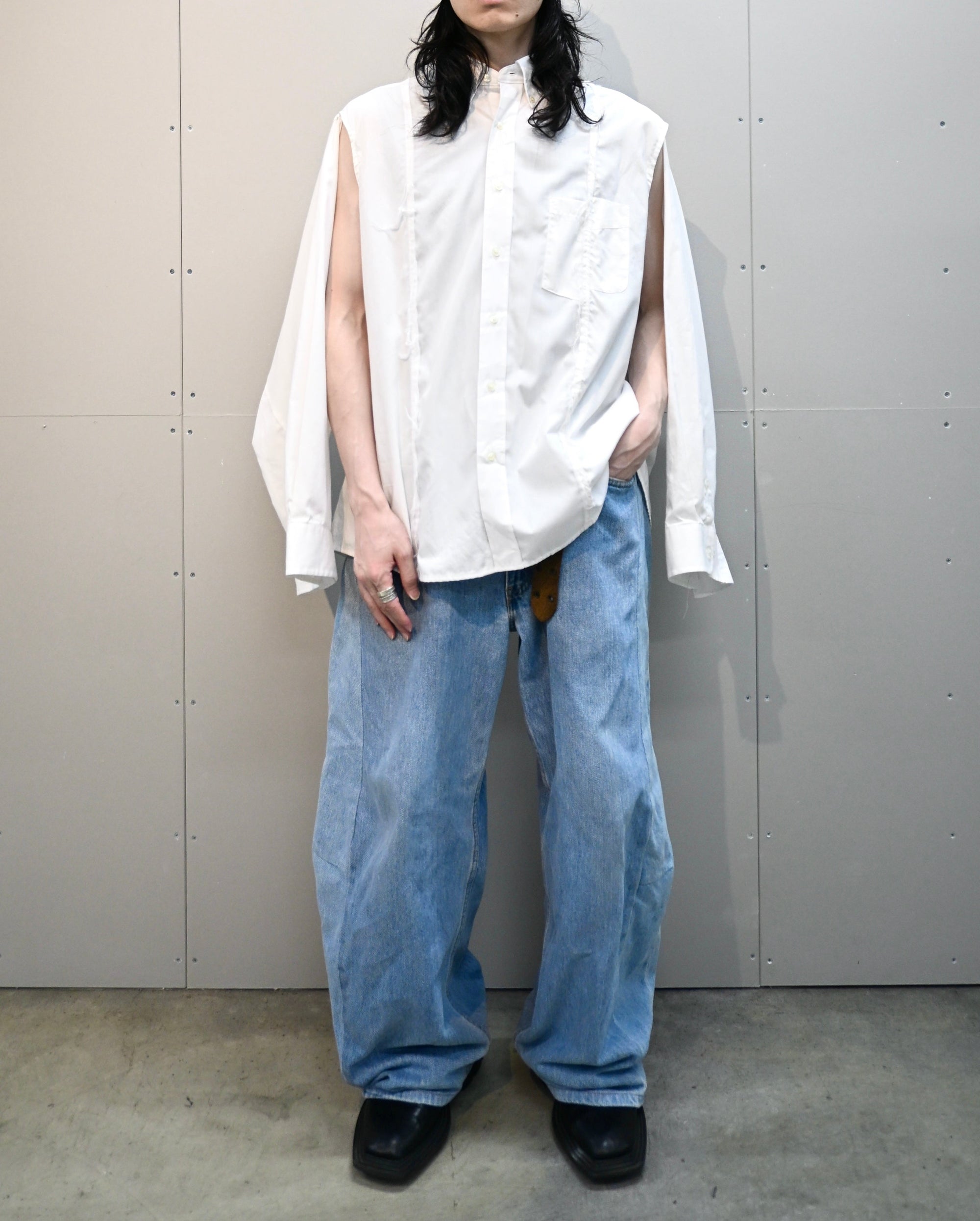 ID26-035-F / slit cape shirt【B】