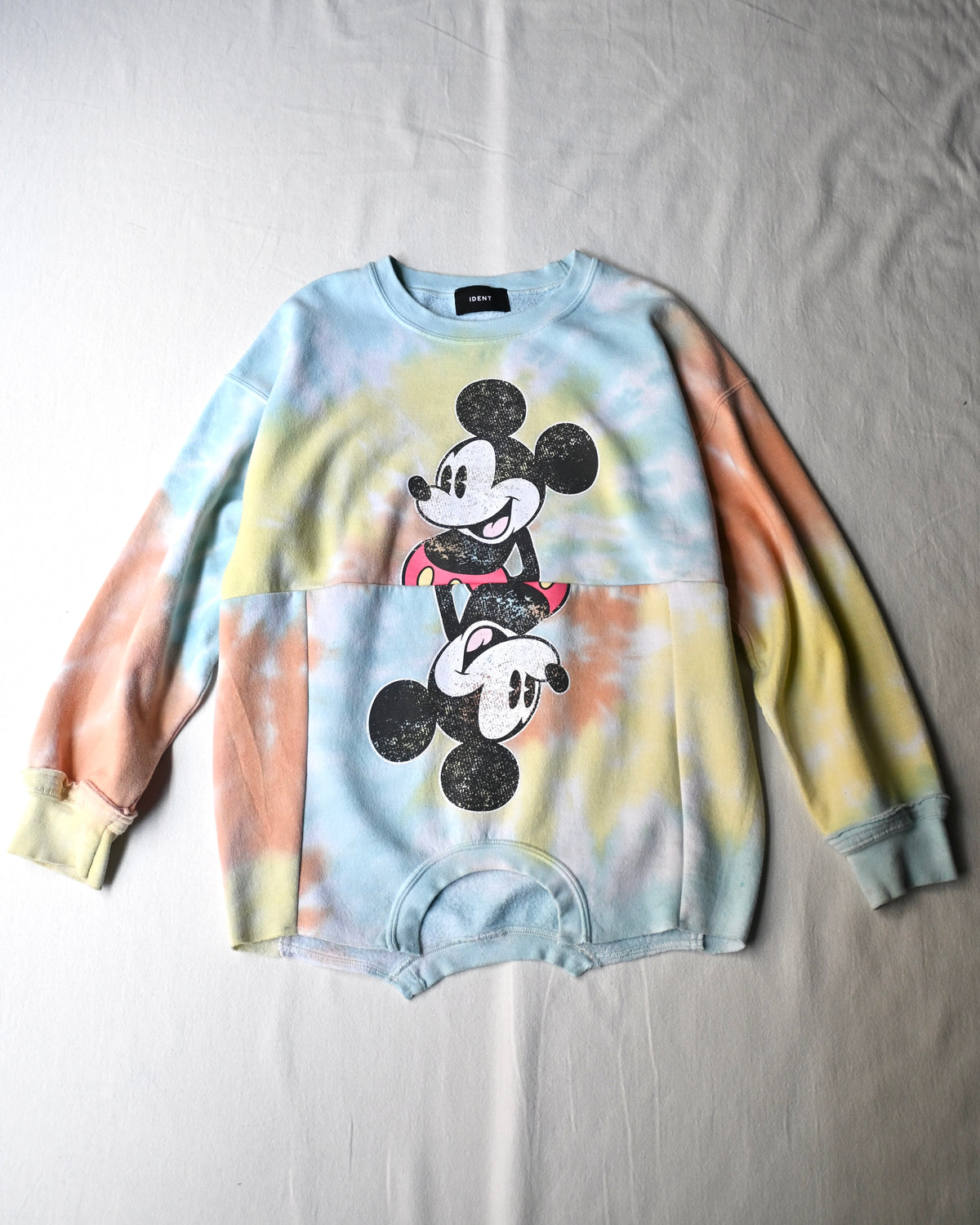 ID26-060-F / mirrored mickey sweat【A】