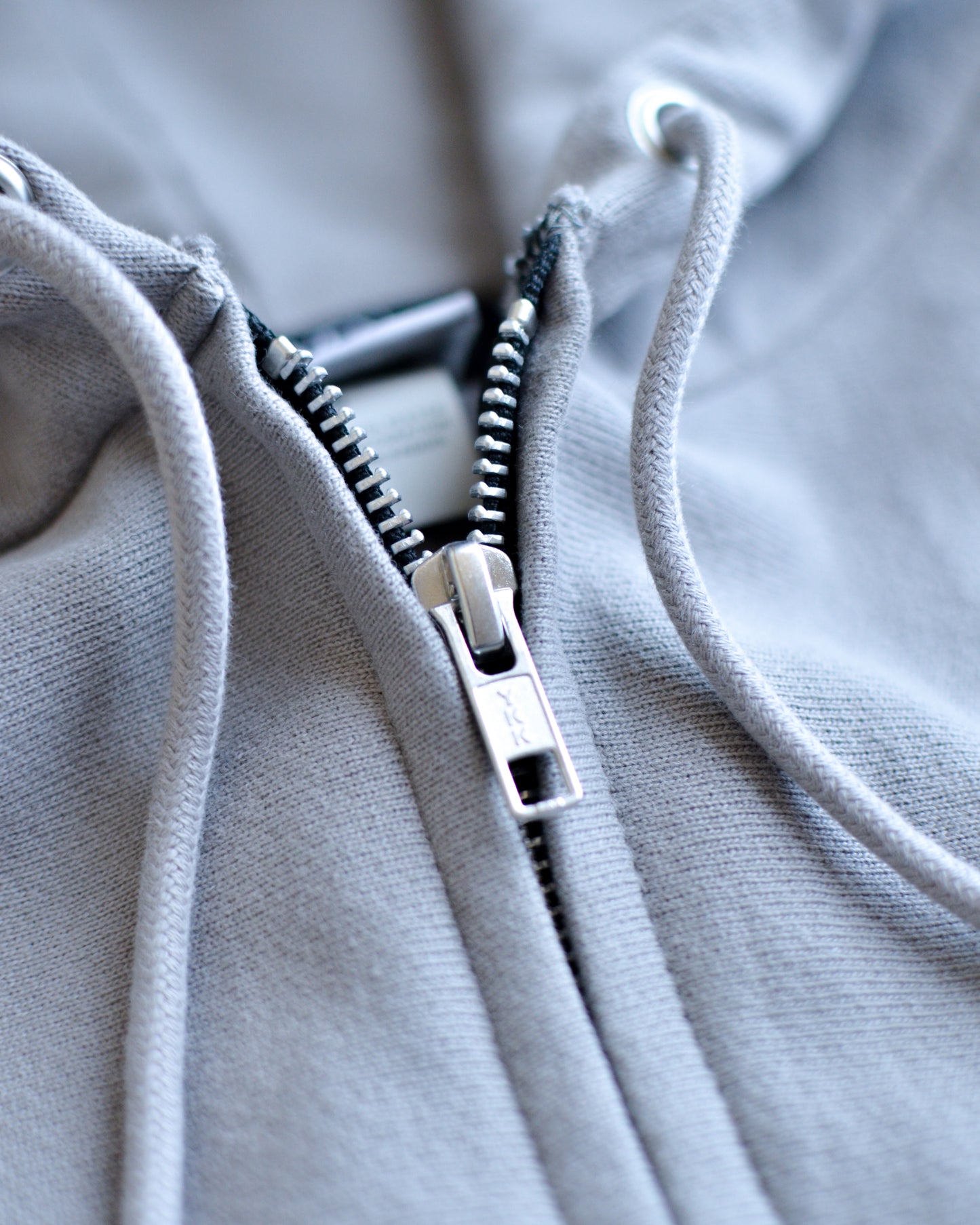 RE-033-01 / resized zip hoodie