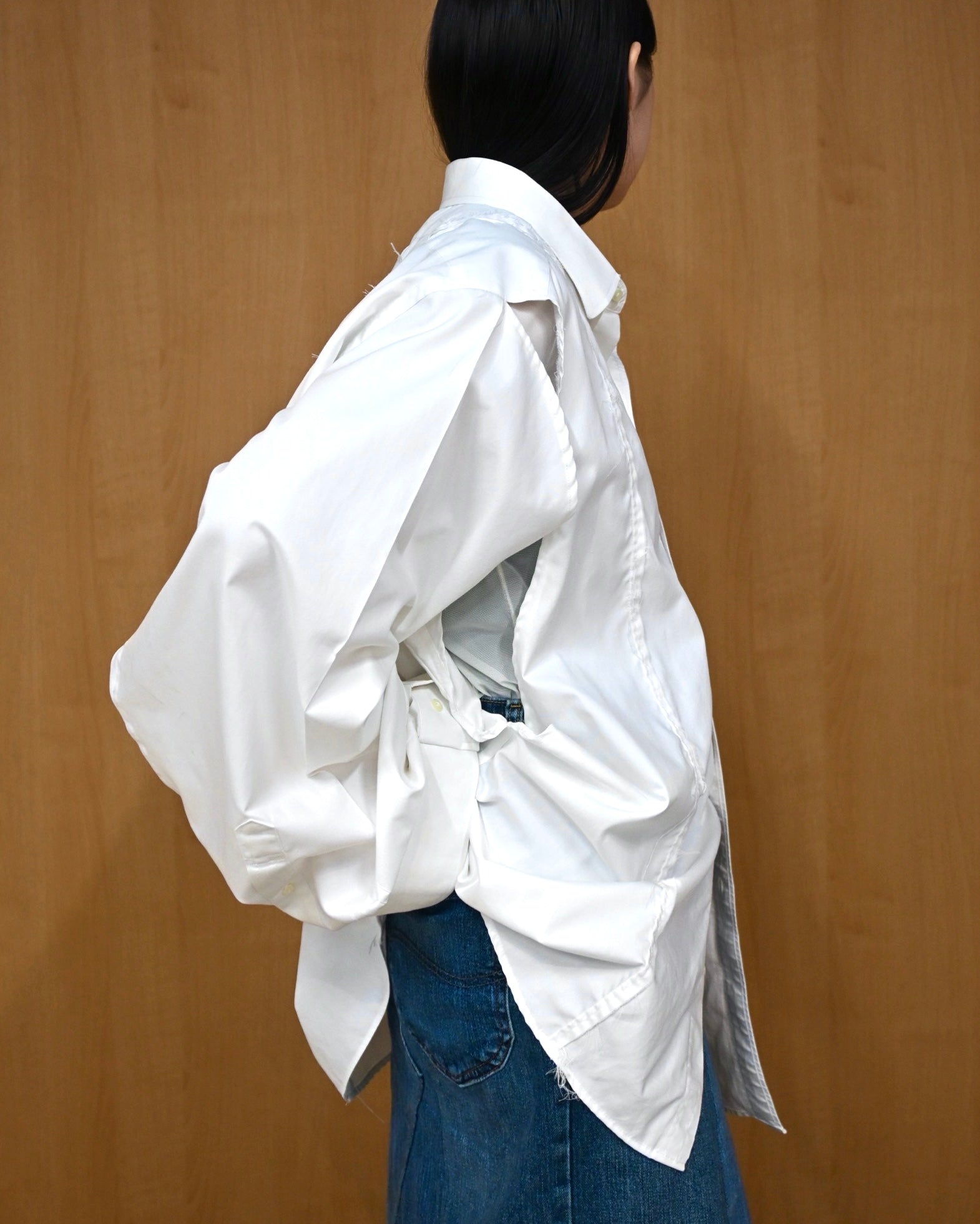 ID26-035-F / slit cape shirt【A】