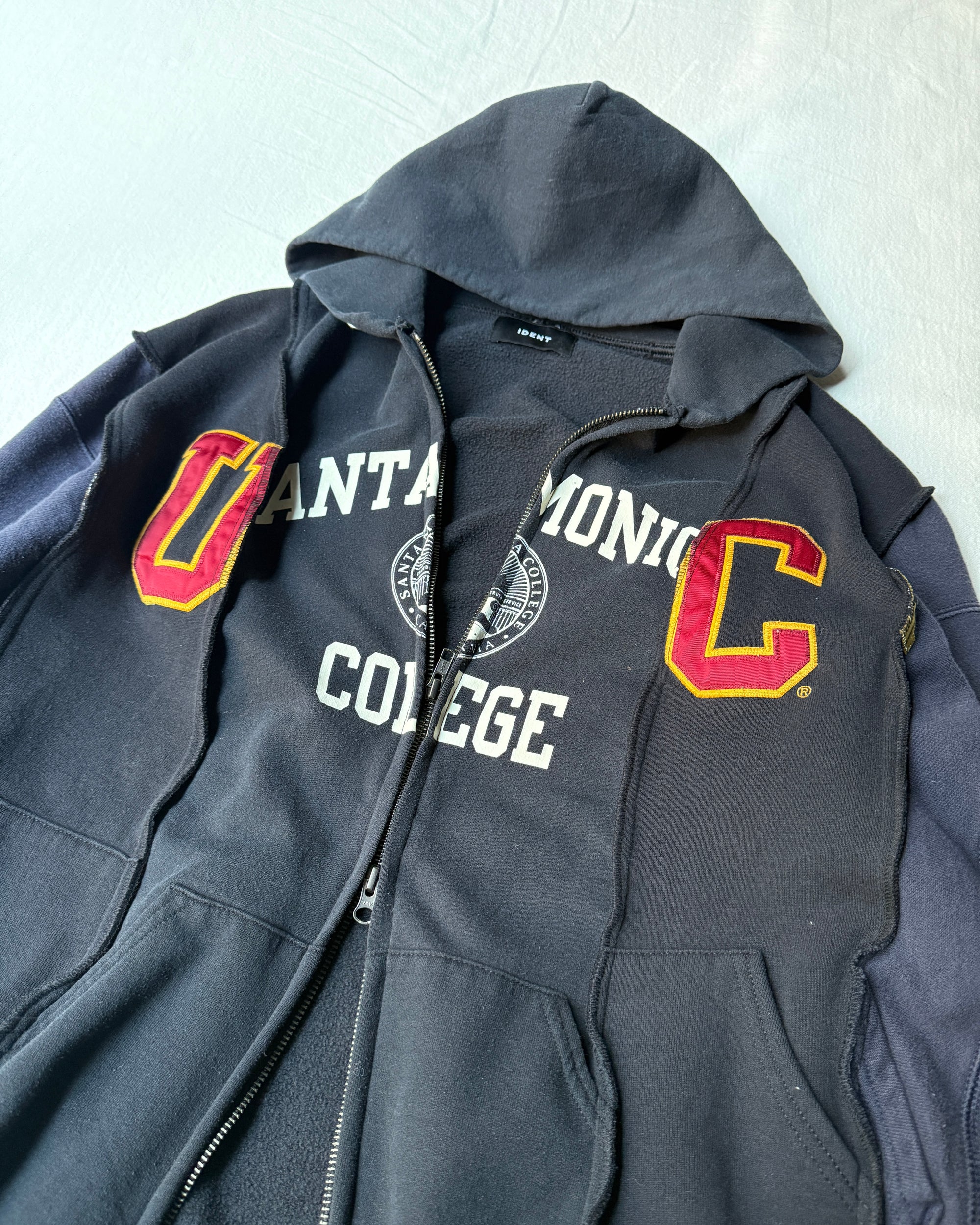 ID25-031-F / rebuild zip hoodie【A】