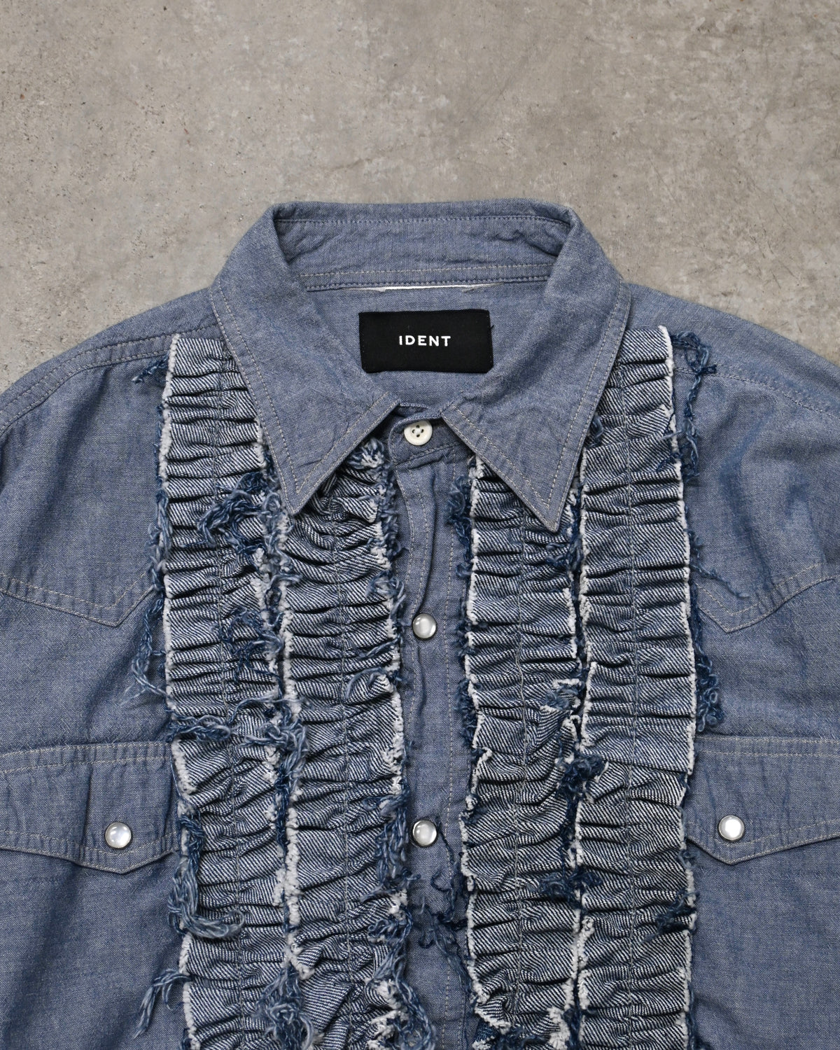 ID26-014-04–F / denim frill shirt【C】