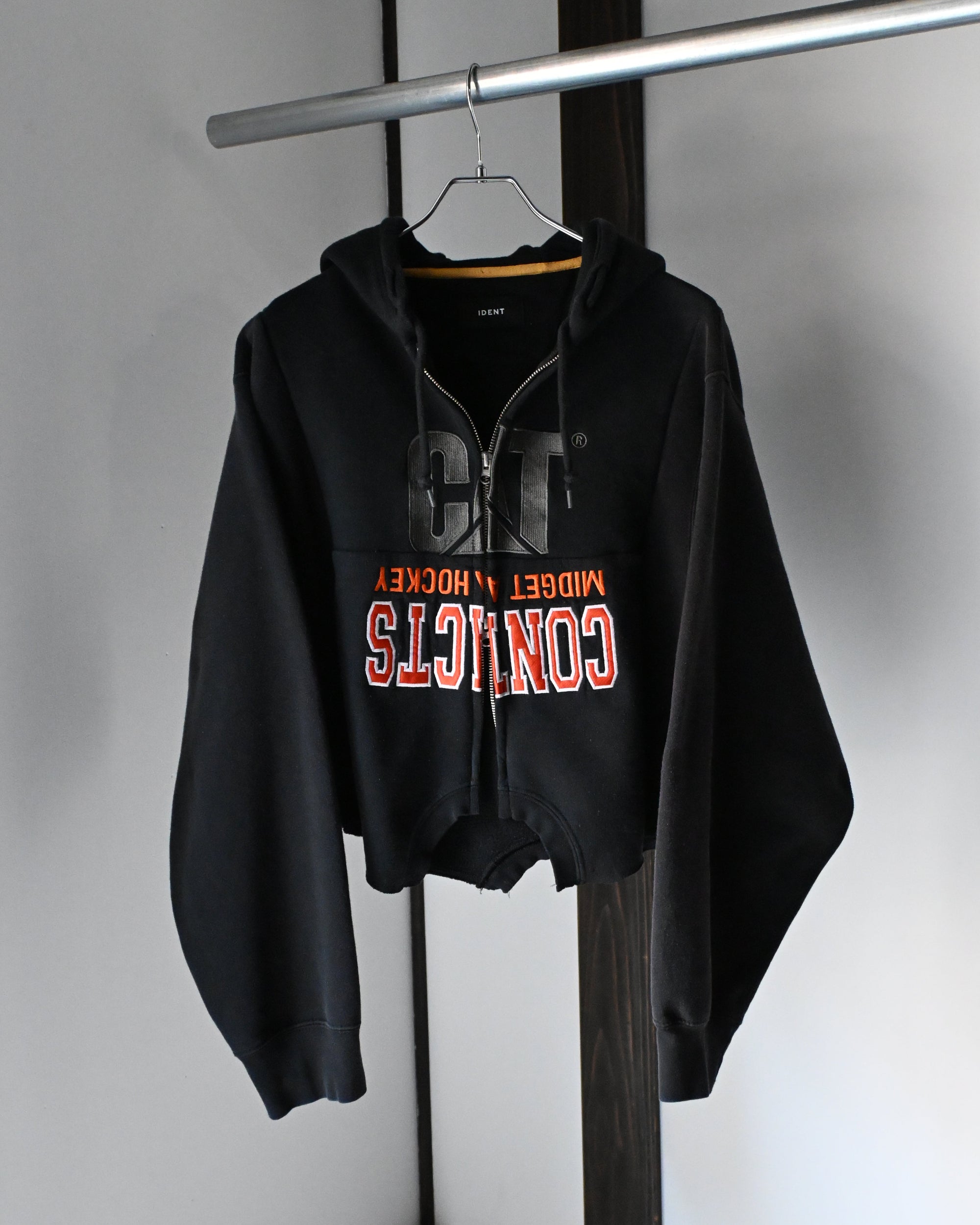 ID26-010-F / mirrored zip hoodie【A】