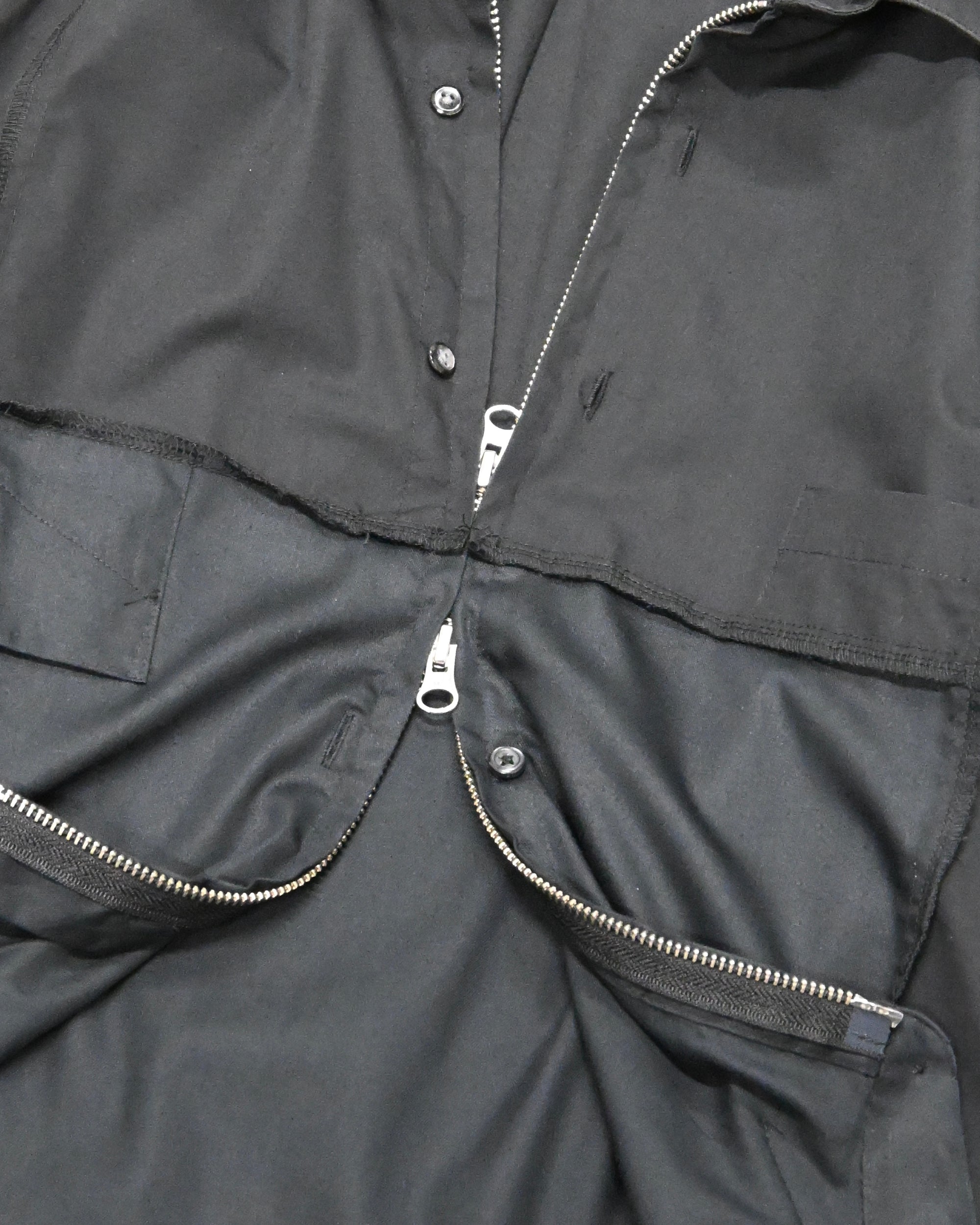 ID26-019-02-F / mirrored zip shirt【B】