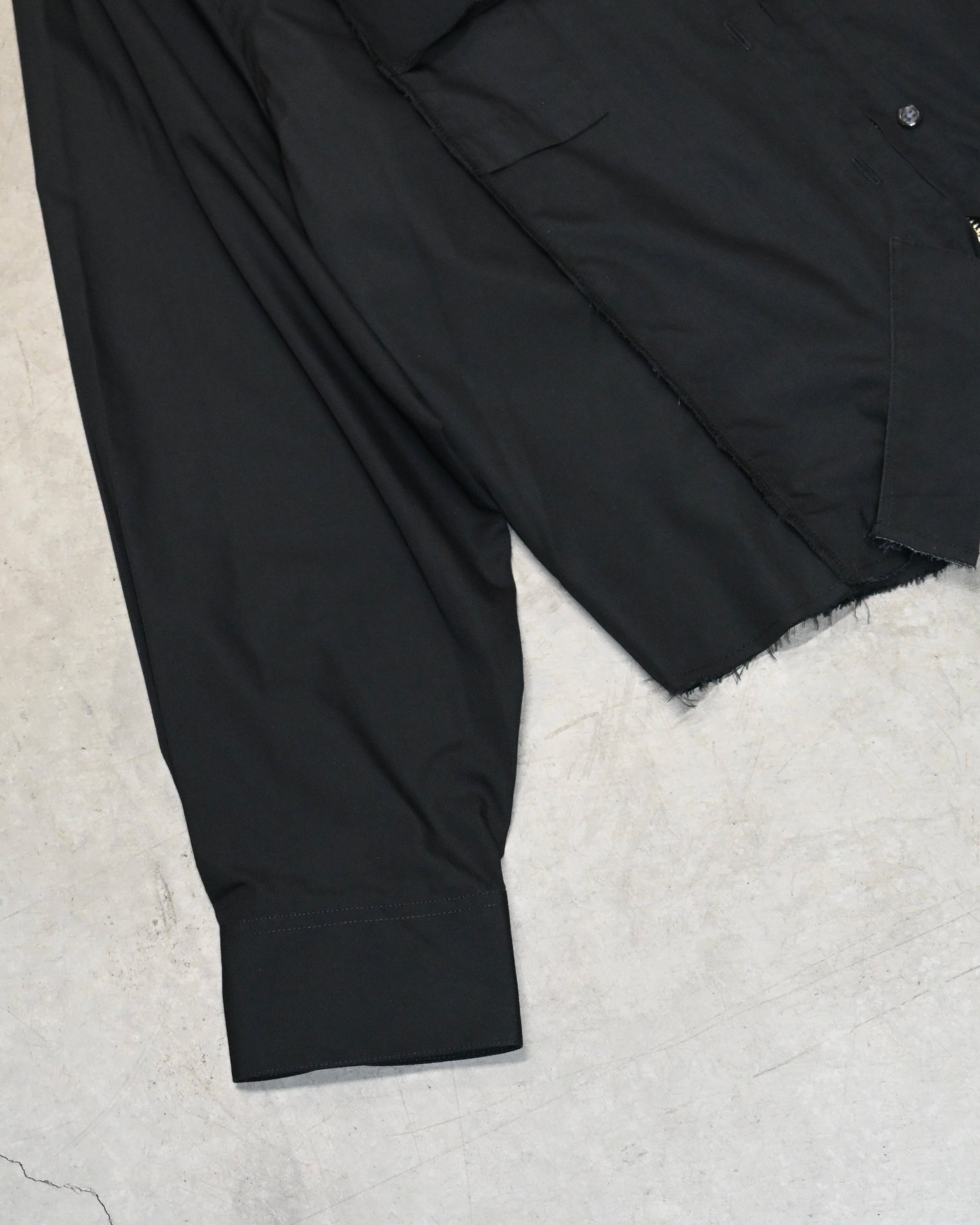 ID26-019-02-F / mirrored zip shirt 【C】