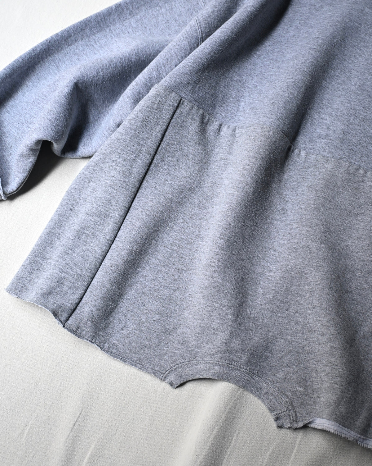 ID26-060-F / mirrored mickey sweat【B】