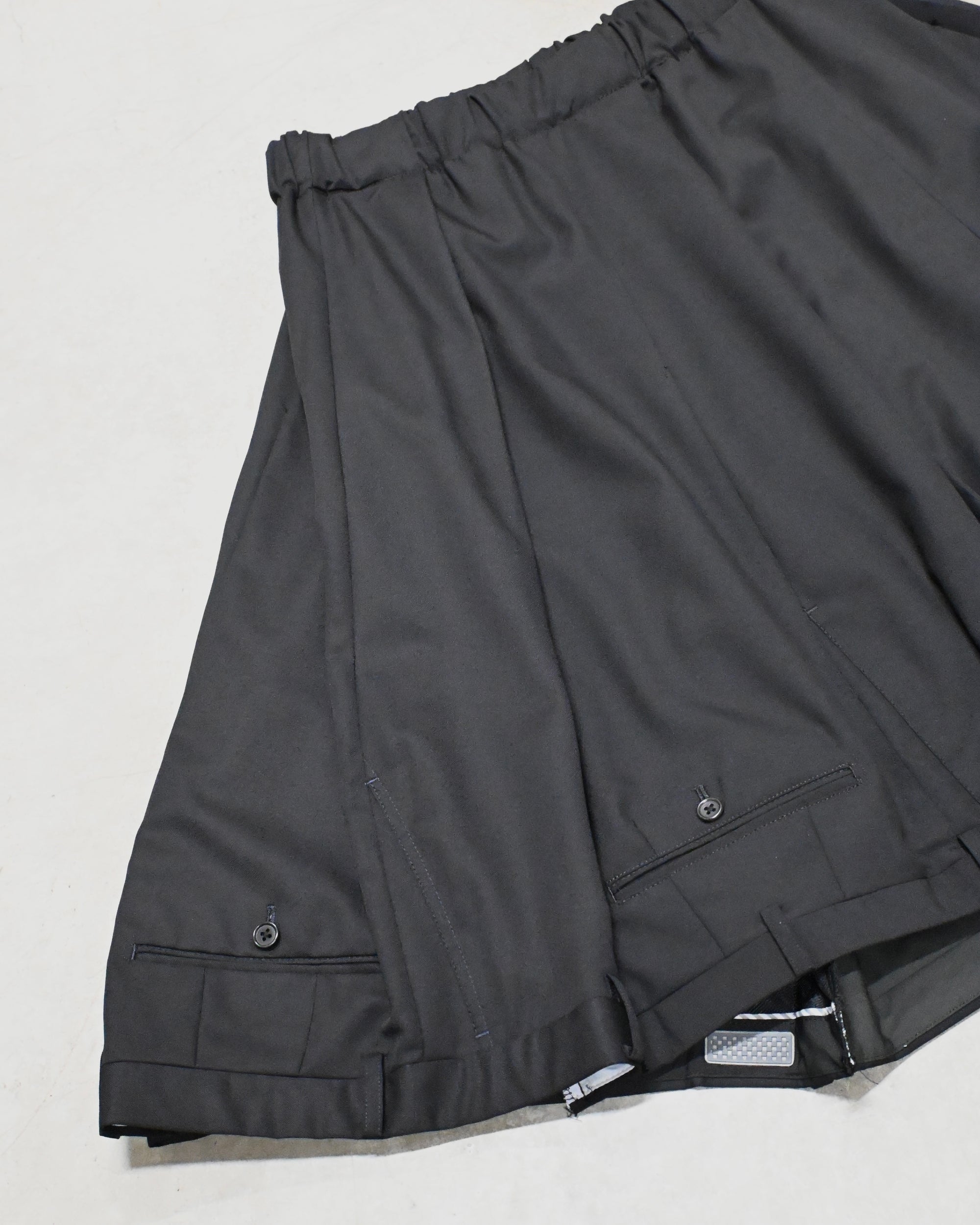 ID26–005-01-F / rebuild slacks skirt【A】