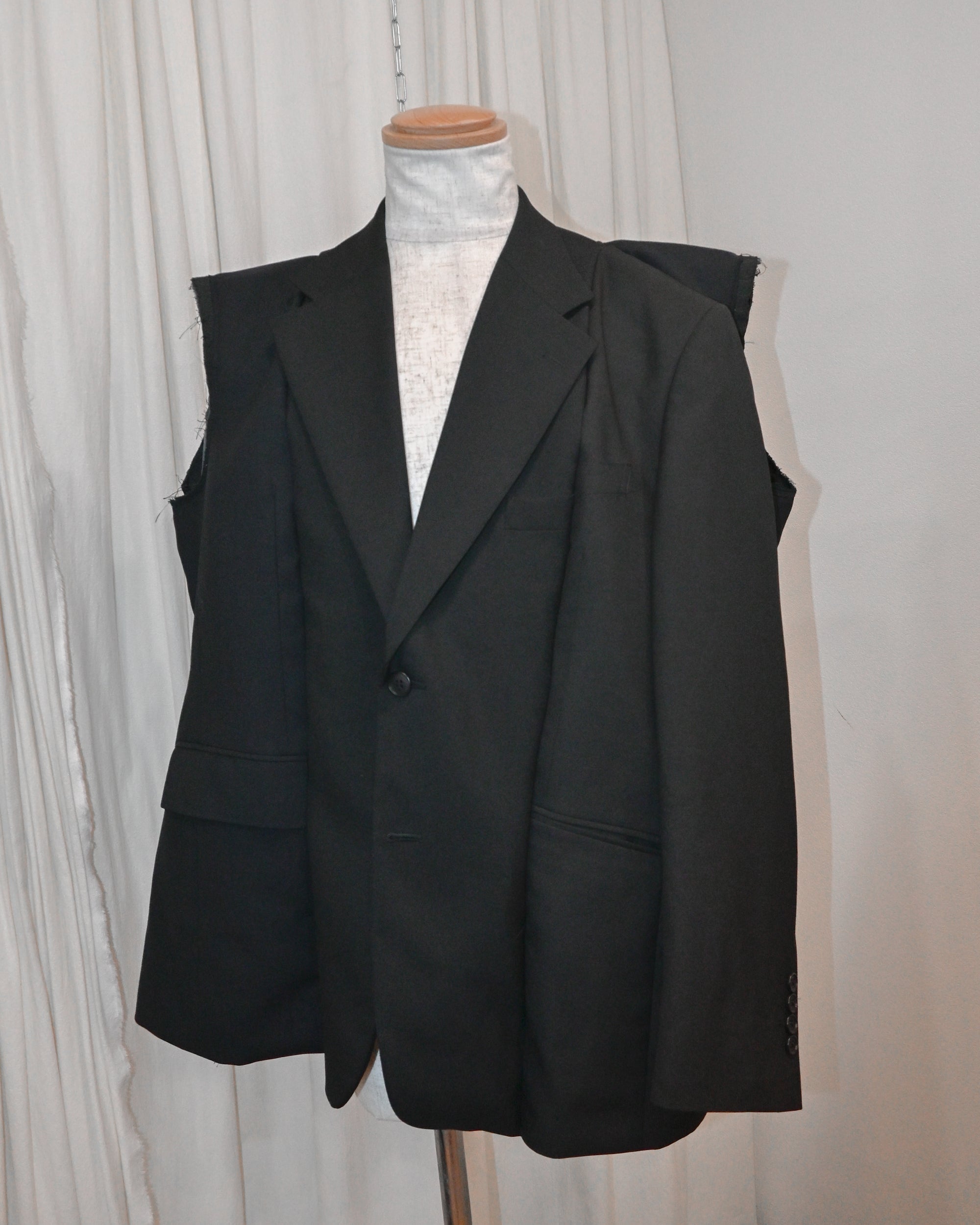 ID26-011-F / avant-garde tailored 【A】