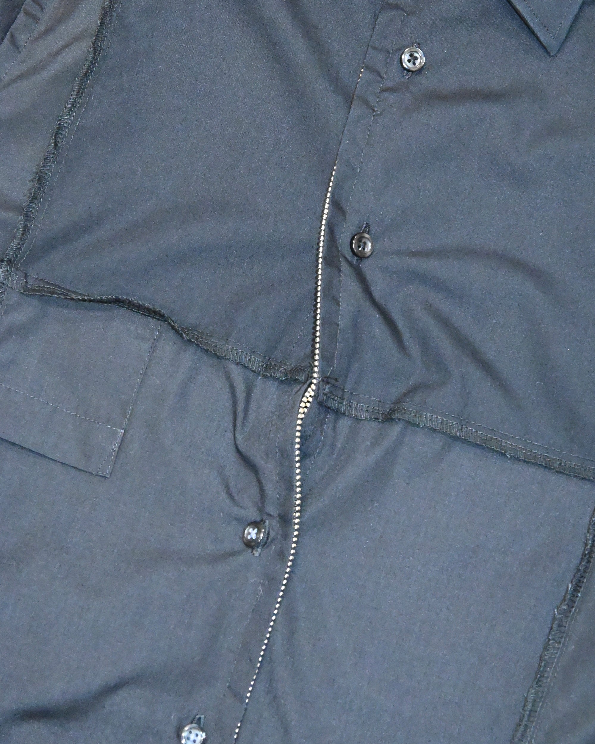 ID26-019-02-F / mirrored zip shirt 【C】