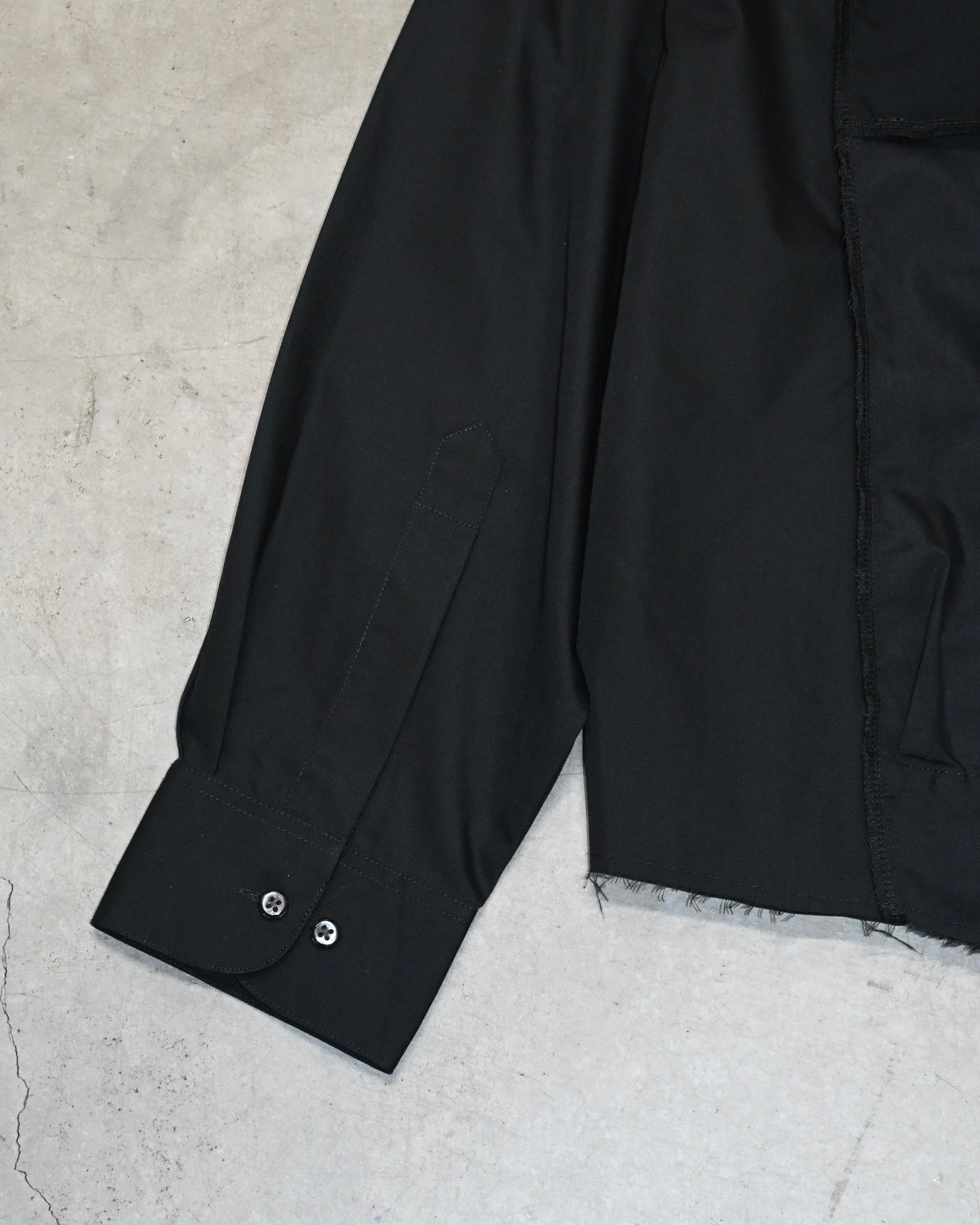 ID26-019-02-F / mirrored zip shirt 【C】