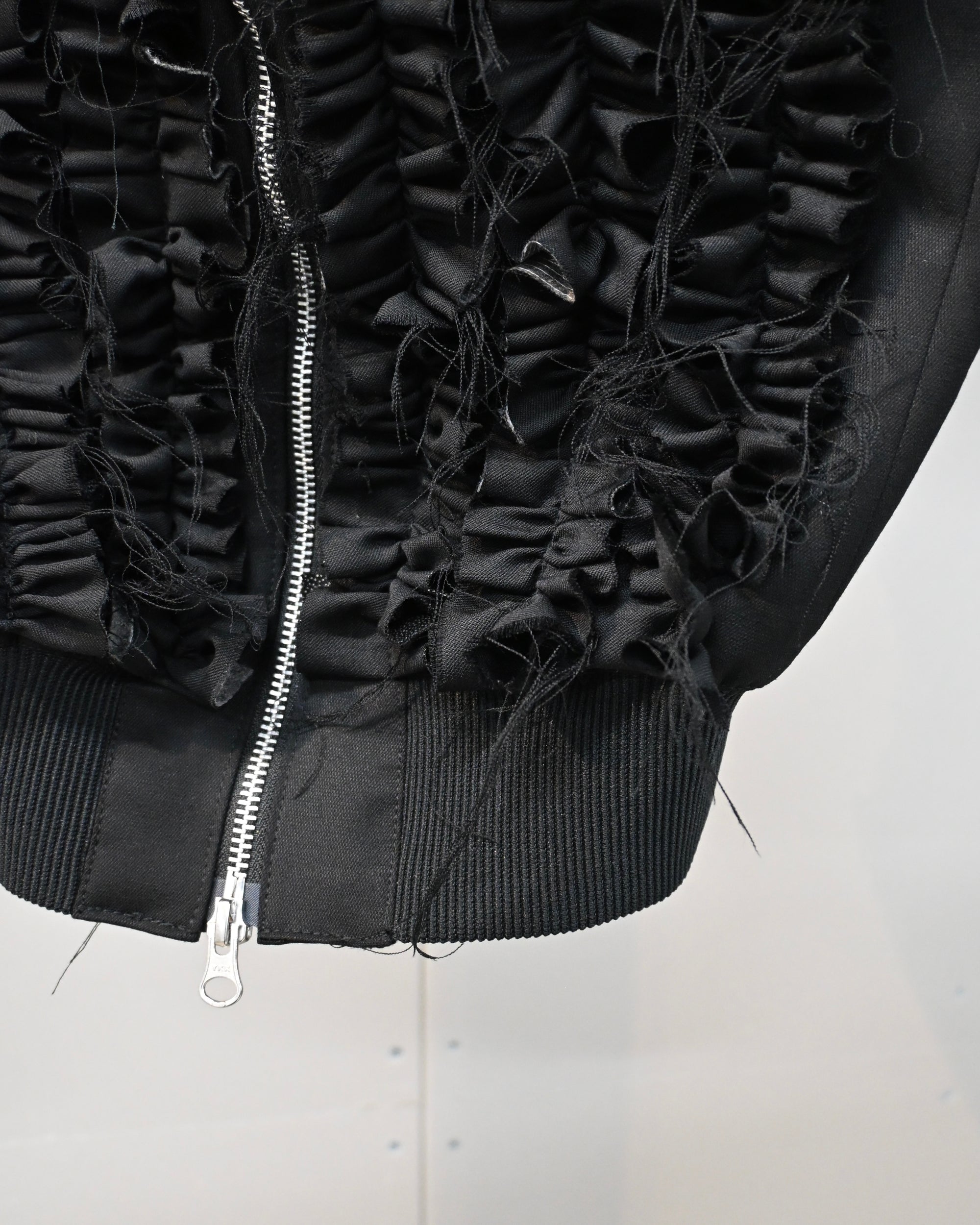 ID26-032-F / tailored frill vest【A】