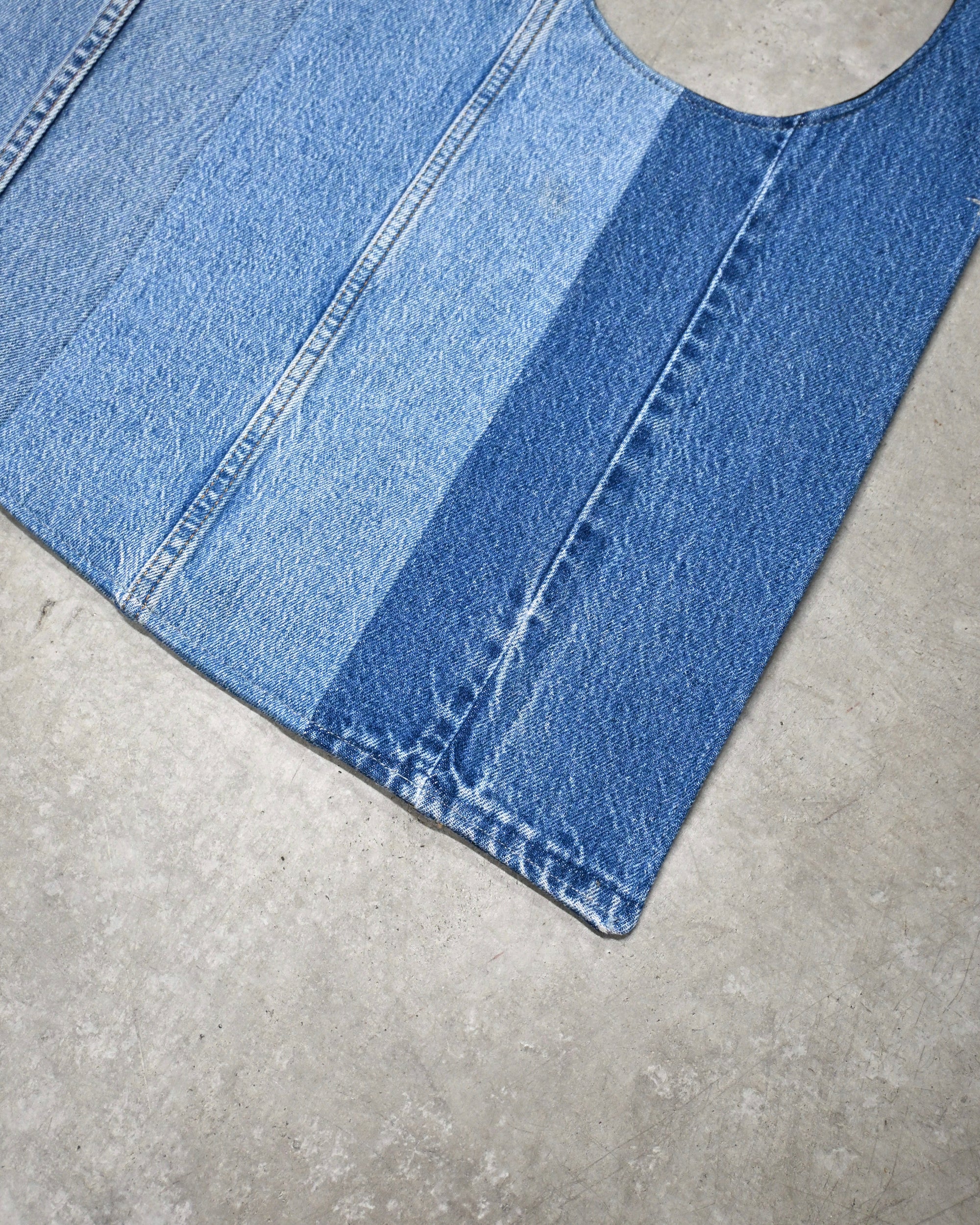 ID26-034-F /  denim heart bag【C】