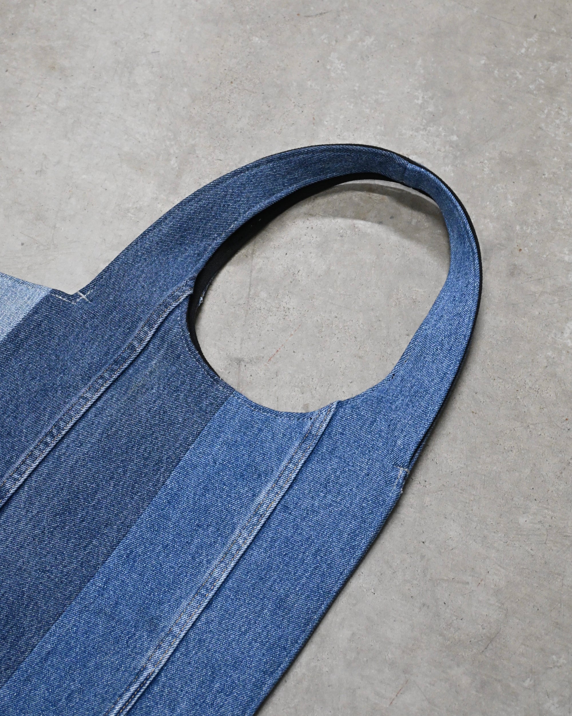 ID26-034-F /  denim heart bag【E】