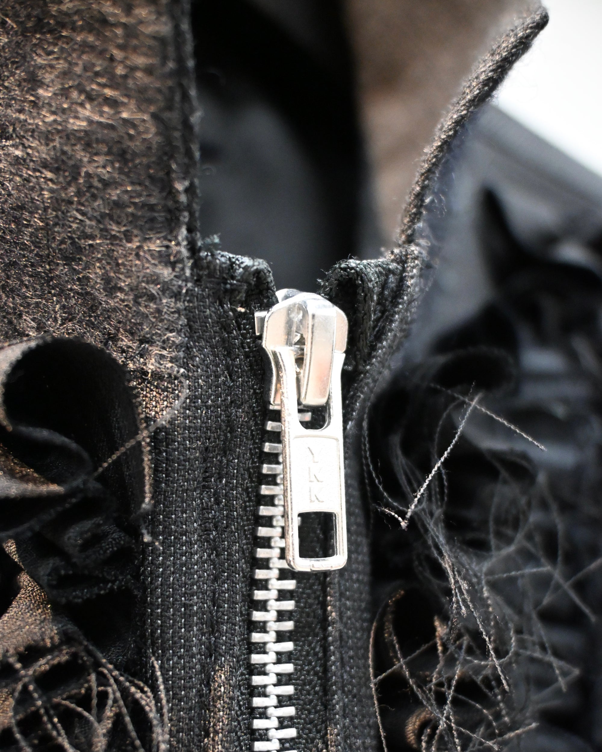 ID26-032-01-F / tailored frill vest【A】