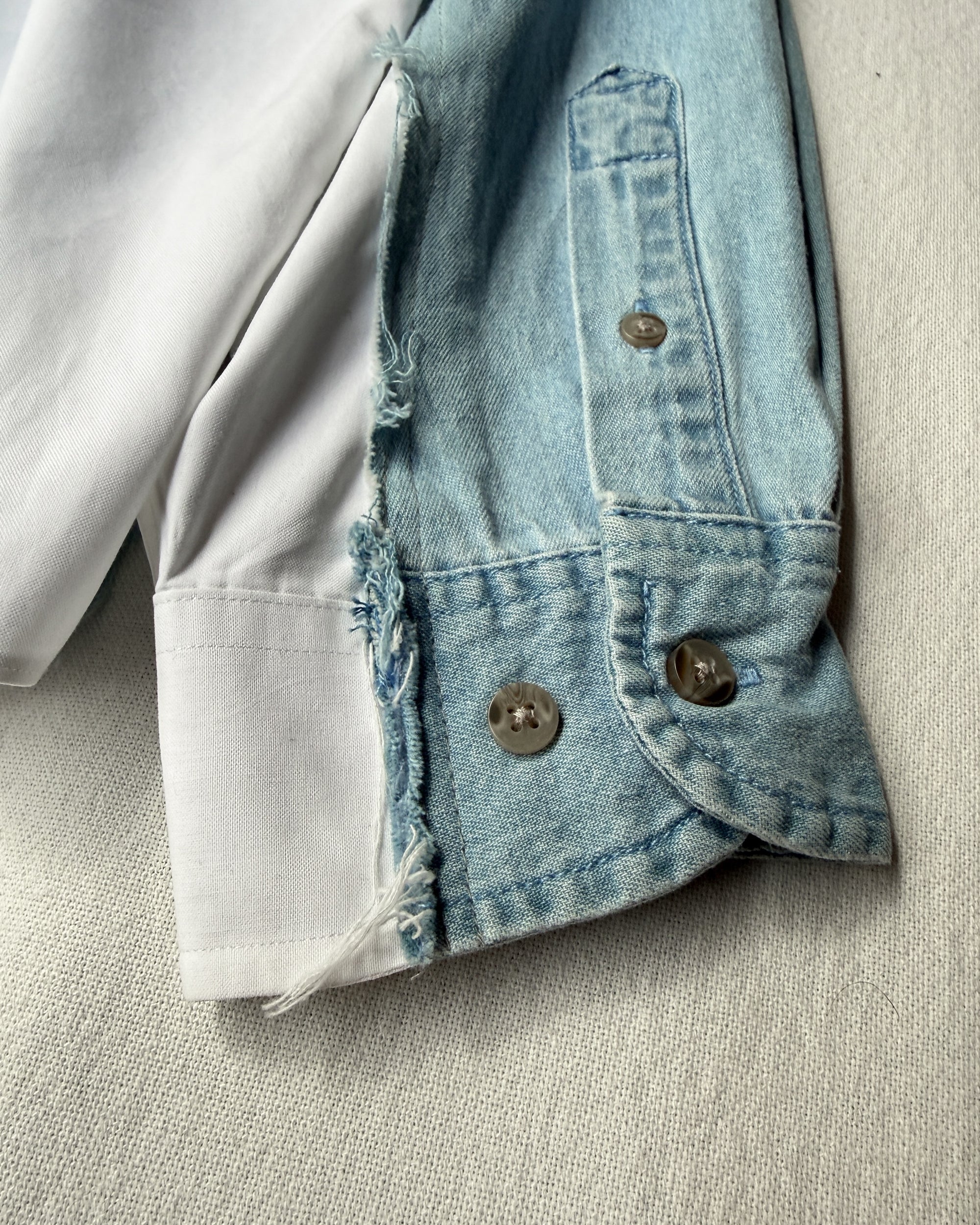 ID25-019 / docking fake layered shirt【A】