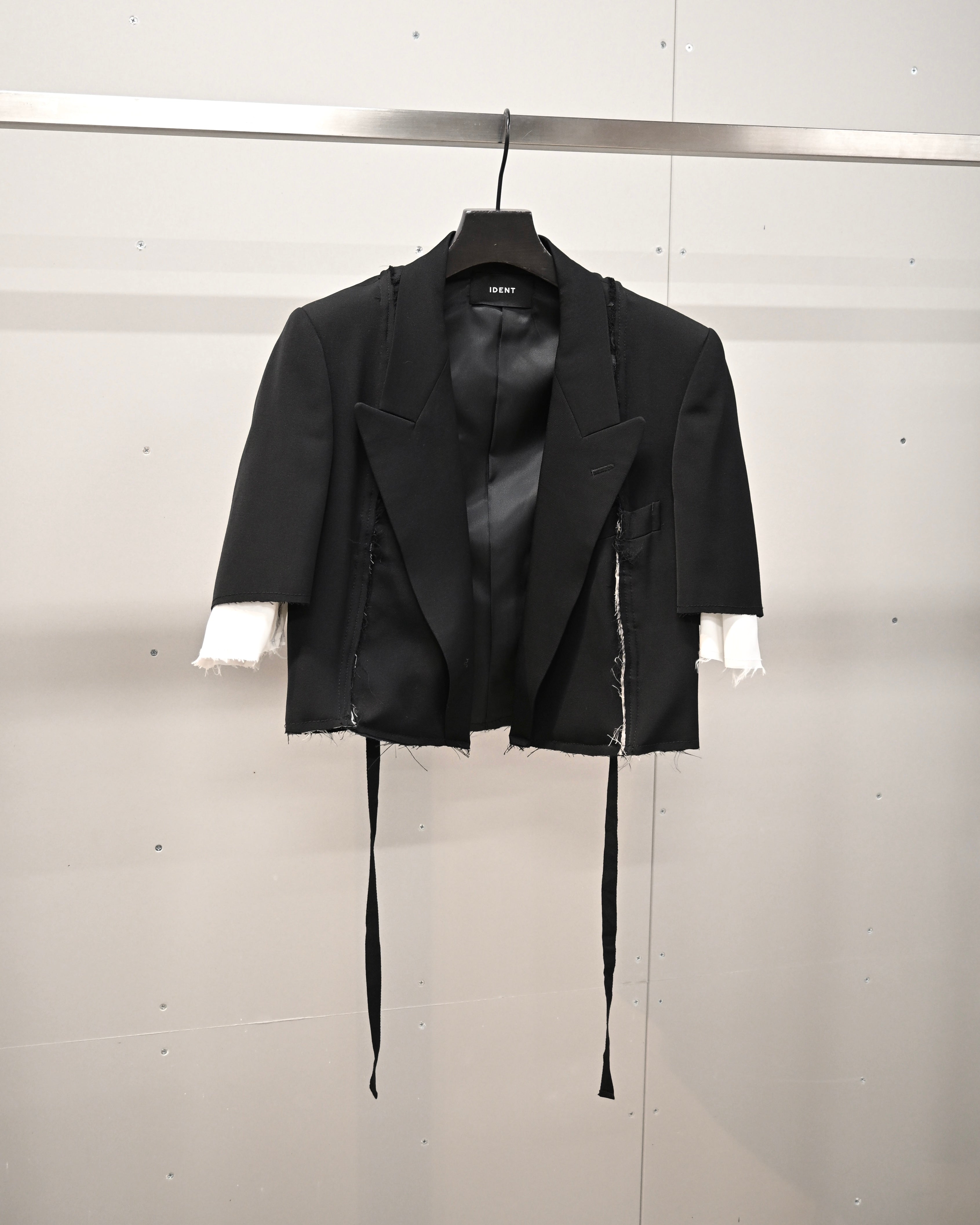 JACKETS – IDENT