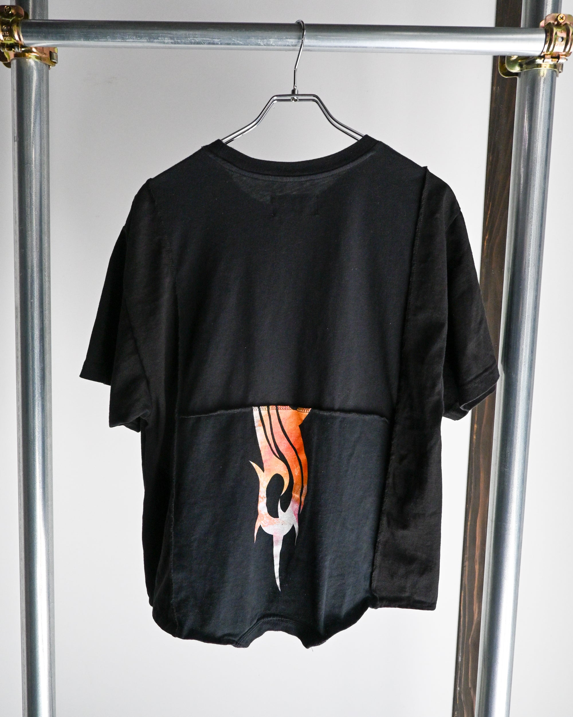 ID26−027-F / mirrored logo tee【D】
