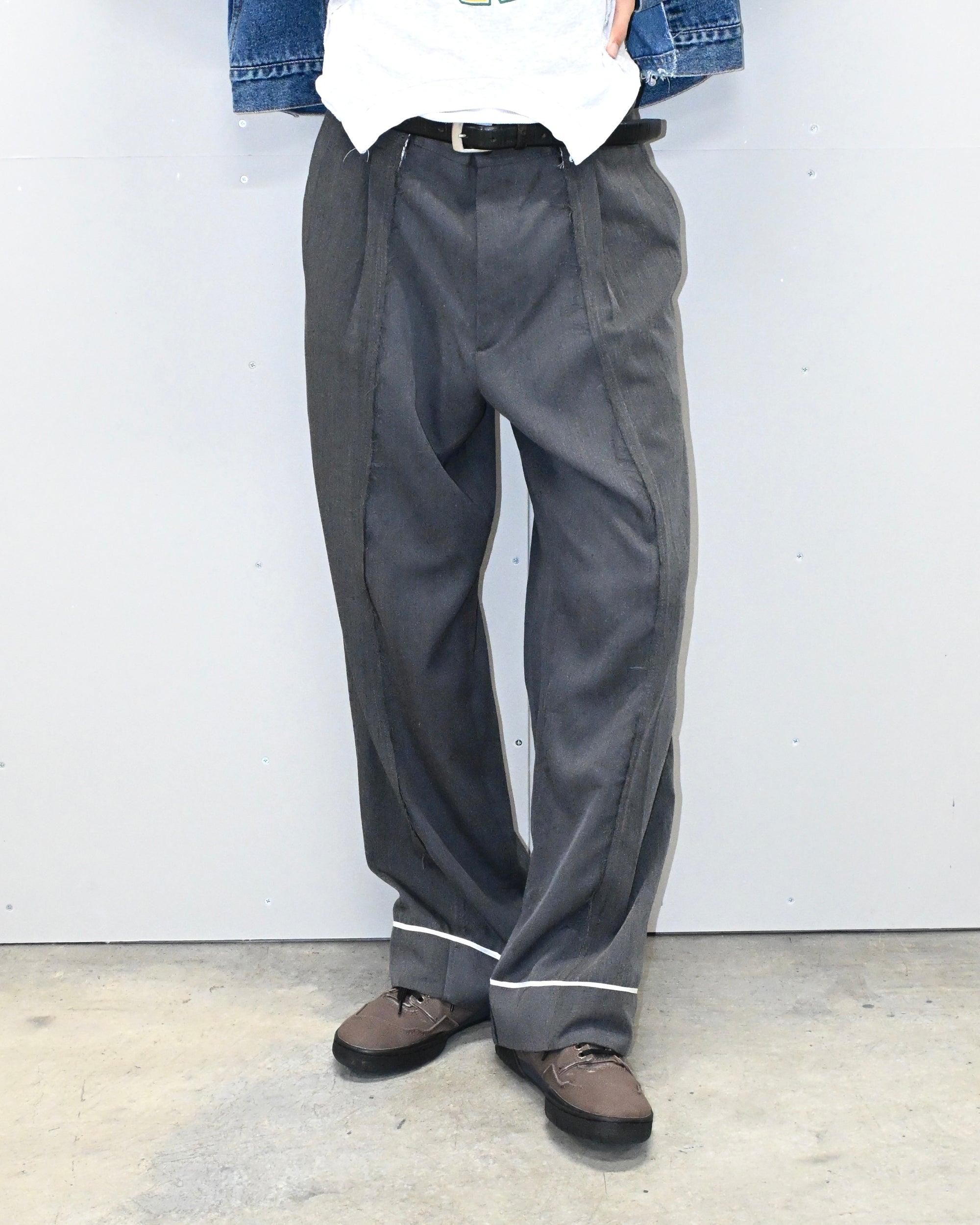 ID26-046-M / docking straight slacks【A】