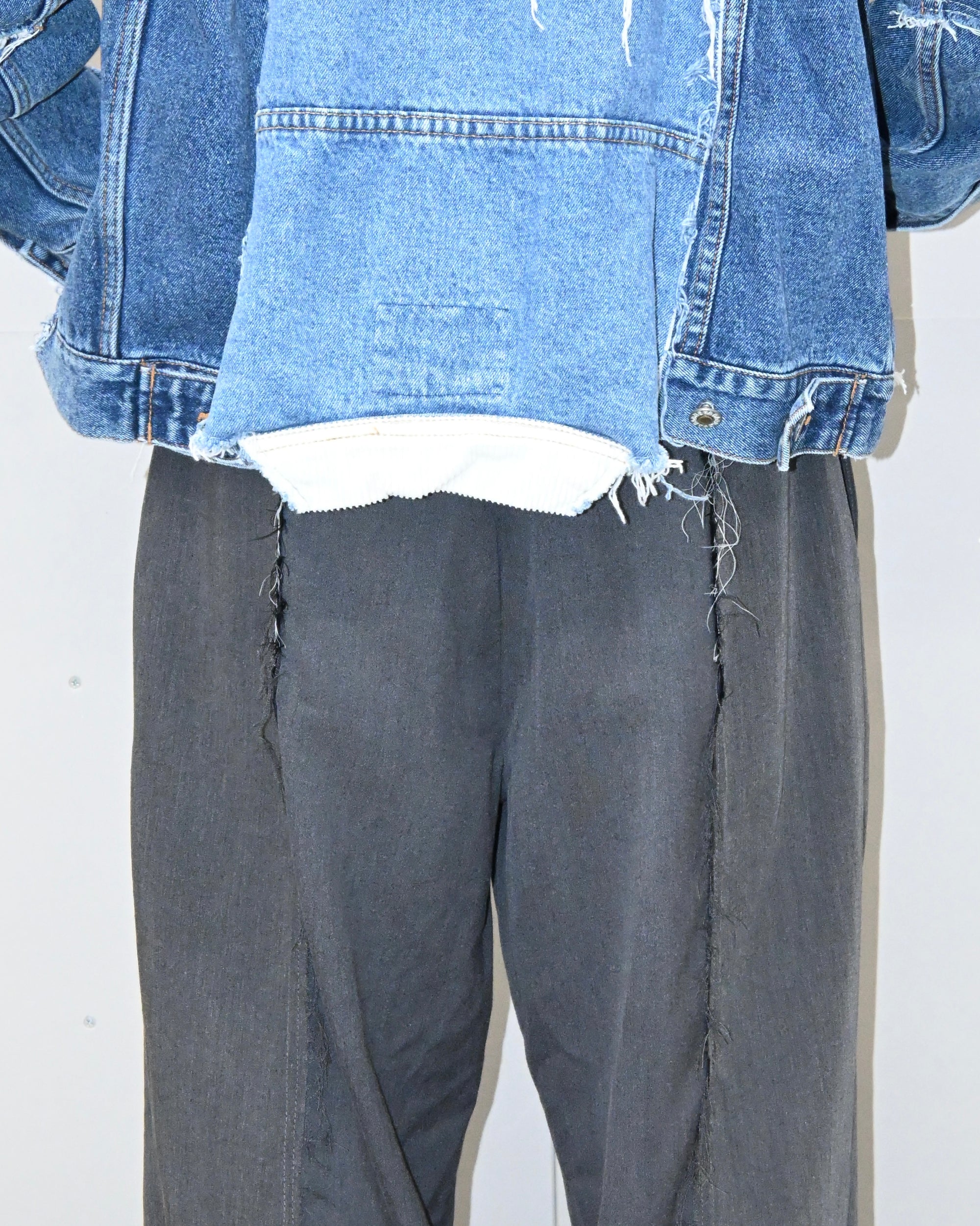 ID26-046-M / docking straight slacks【A】